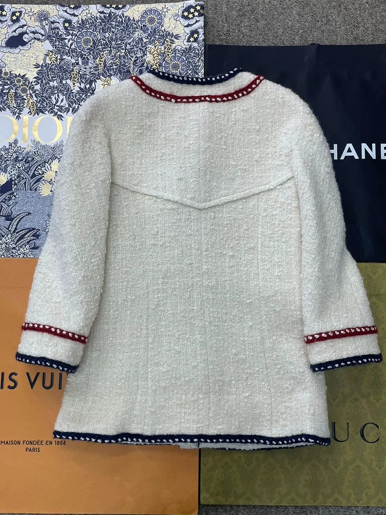 Chanel Chanel White Trimmed Jacket Size US M / EU 48-50 / 2 - 3 Thumbnail