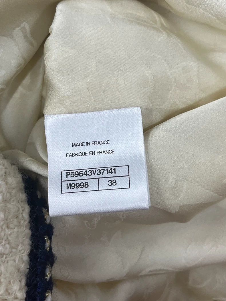Chanel Chanel White Trimmed Jacket Size 38 Size US M / EU 48-50 / 2 - 5 Thumbnail