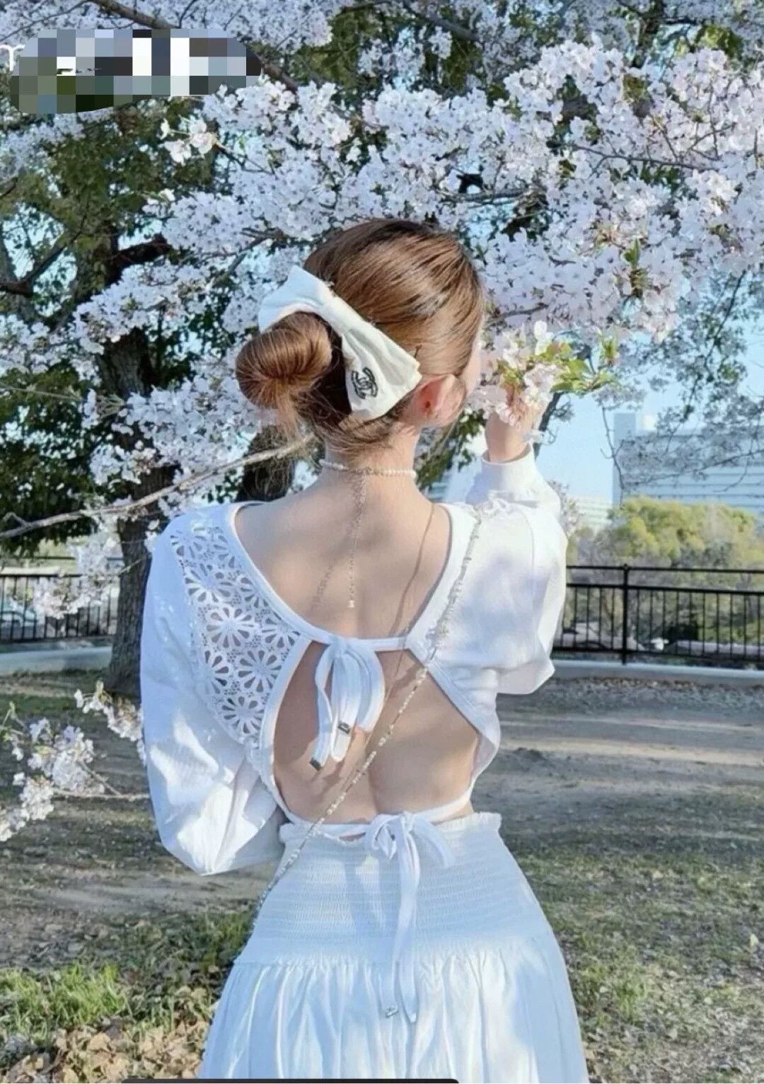 Chanel Chanel 25C White Cutout Logo Top Size US S / EU 44-46 / 1 - 9 Thumbnail