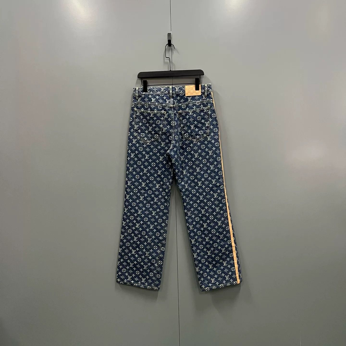 Louis Vuitton Louis Vuitton Blue Monogram Denim Jeans Size US 30 / EU 46 - 2 Thumbnail