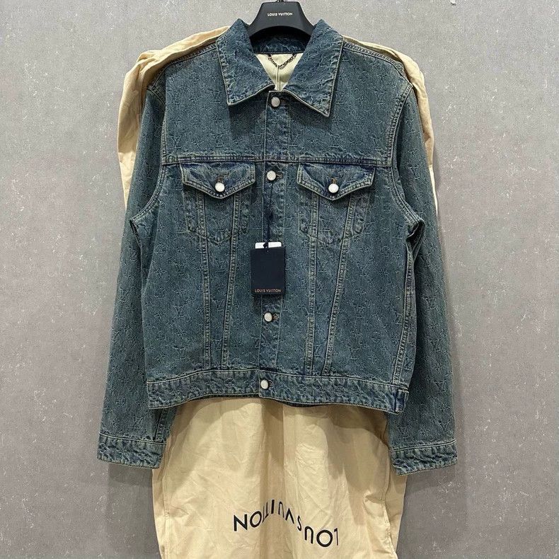 Louis Vuitton Louis Vuitton Monogram Pearl Button Denim Jacket Size US L / EU 52-54 / 3 - 6 Thumbnail