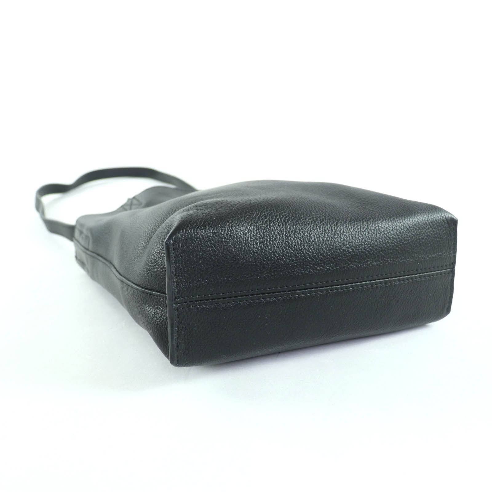 Other A.P.C A.P.C. Black Leather Shoulder Bag Leather Shoulder Bag DUTY FREE for USA Size ONE SIZE - 3 Thumbnail