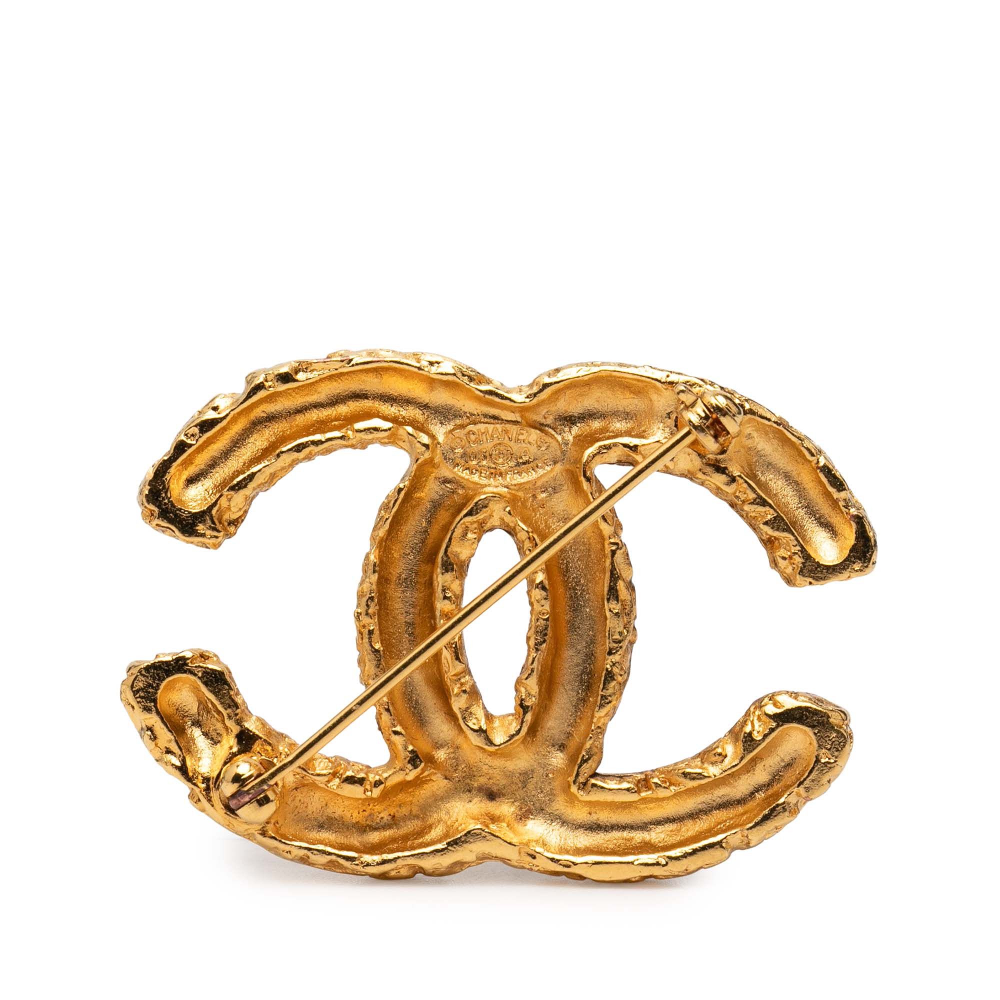 Chanel Chanel CC Gold Plated Baroque Embossed Logo Brooch Size ONE SIZE - 2 Thumbnail