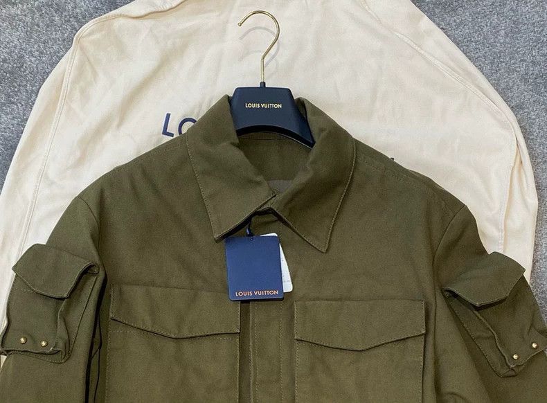 Louis Vuitton LV Satin Embroidered Jacket Size US M / EU 48-50 / 2 - 4 Thumbnail