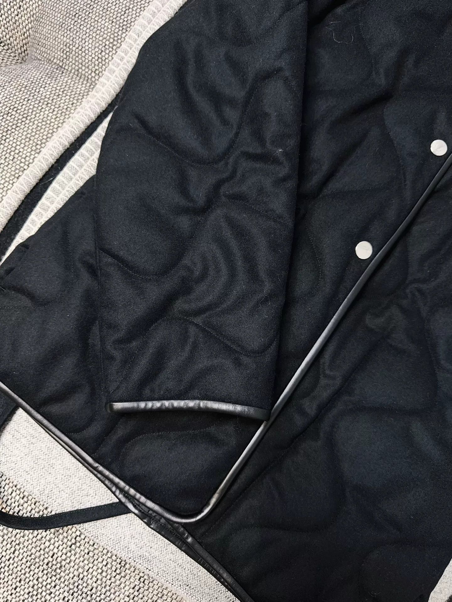 Hermes Hermes Black Quilted Wool Coat Size US M / EU 48-50 / 2 - 5 Thumbnail