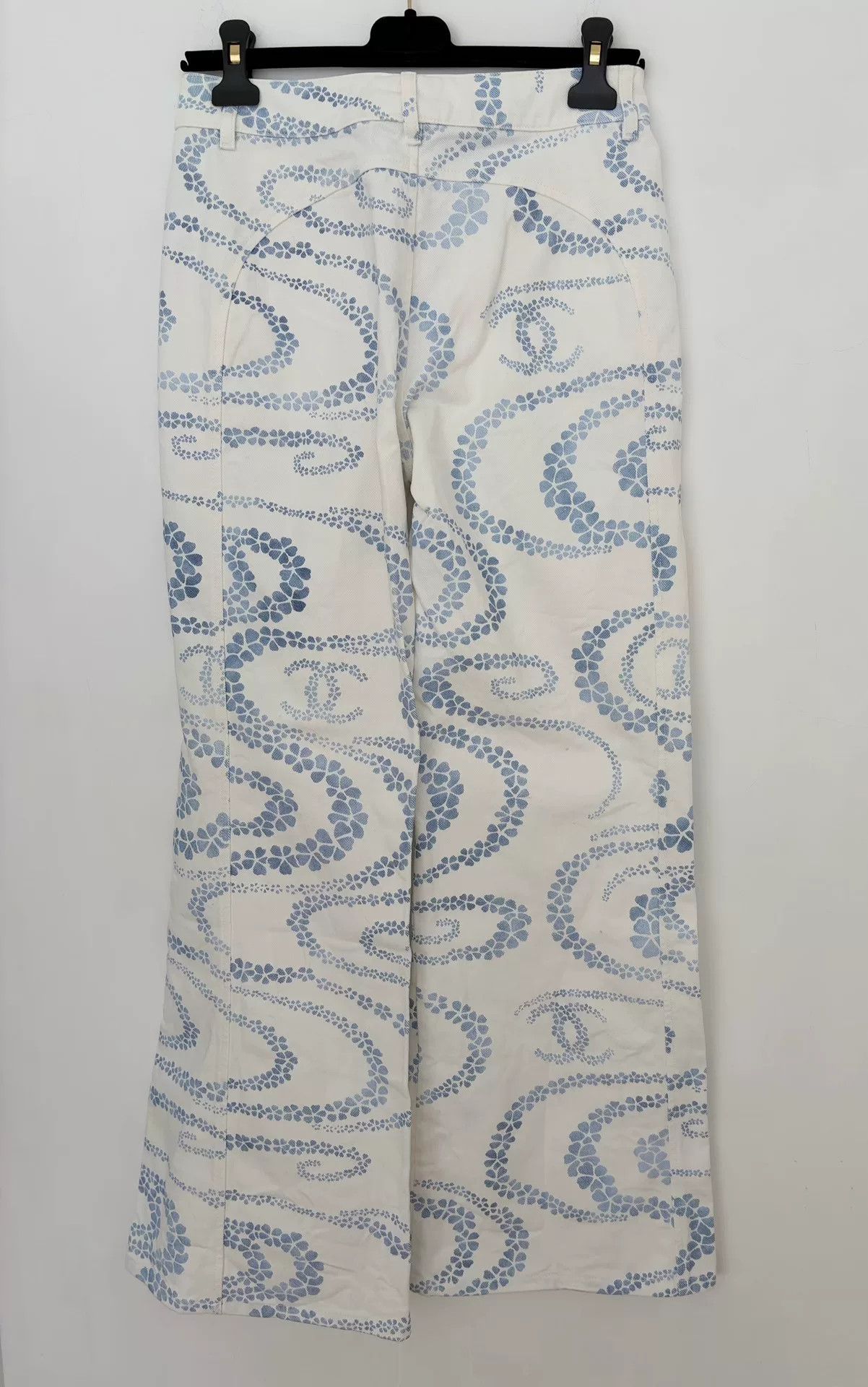 Chanel Chanel 25M Cocobeach White Print Jeans Size US 36 / EU 52 - 2 Thumbnail