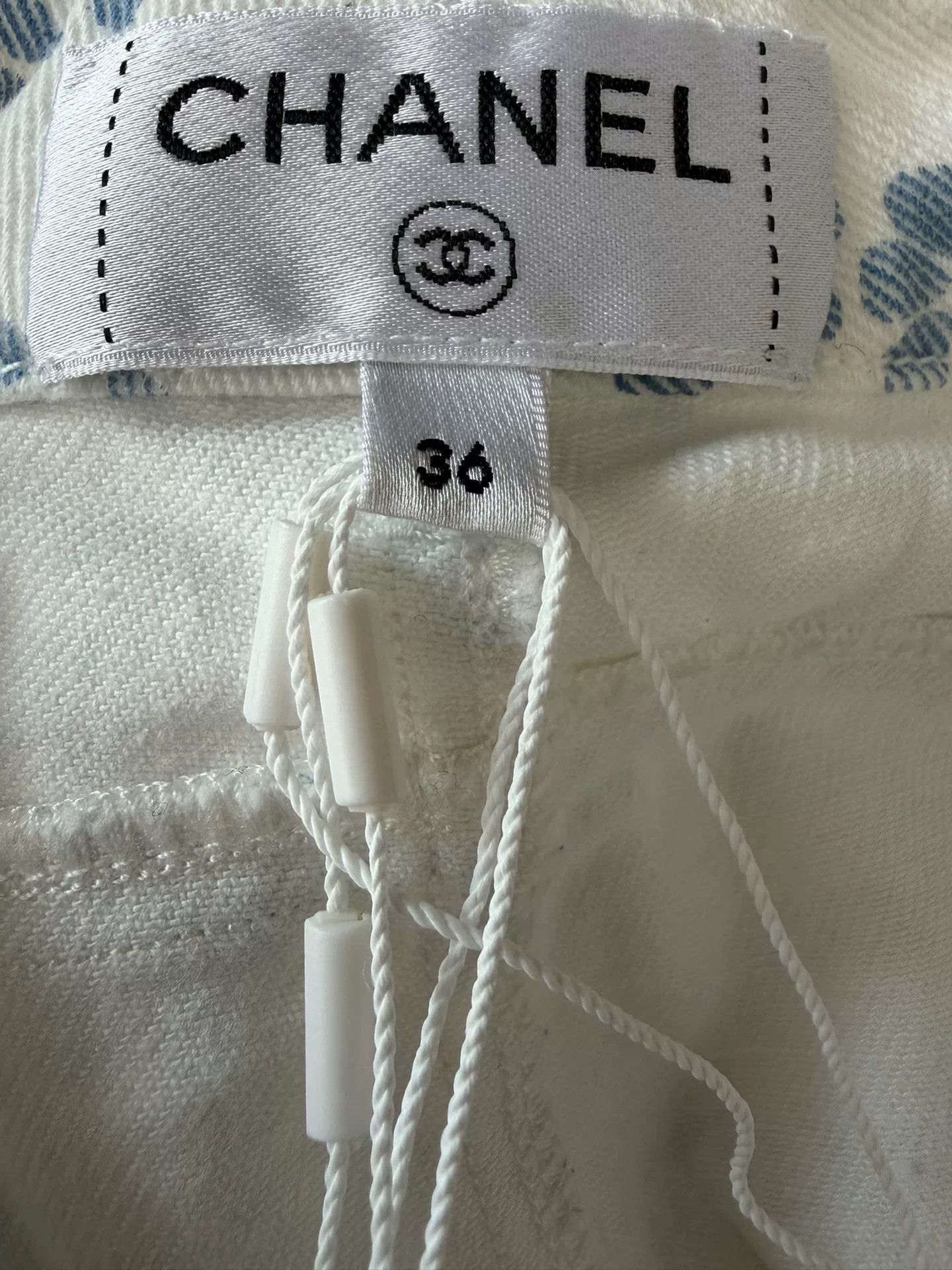 Chanel Chanel 25M Cocobeach White Print Jeans Size US 36 / EU 52 - 4 Thumbnail
