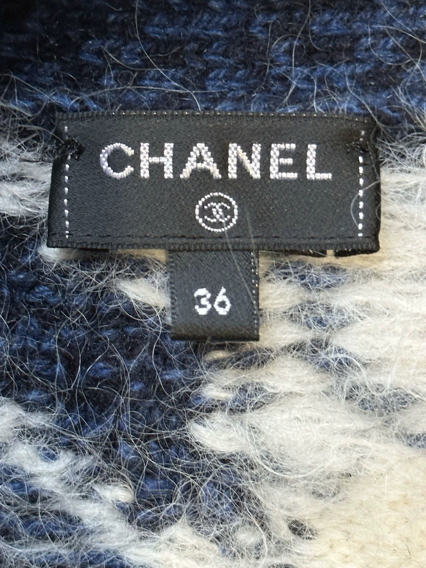 Chanel Chanel 2023 Camellia Long Cardigan Size US XS / EU 42 / 0 - 3 Thumbnail