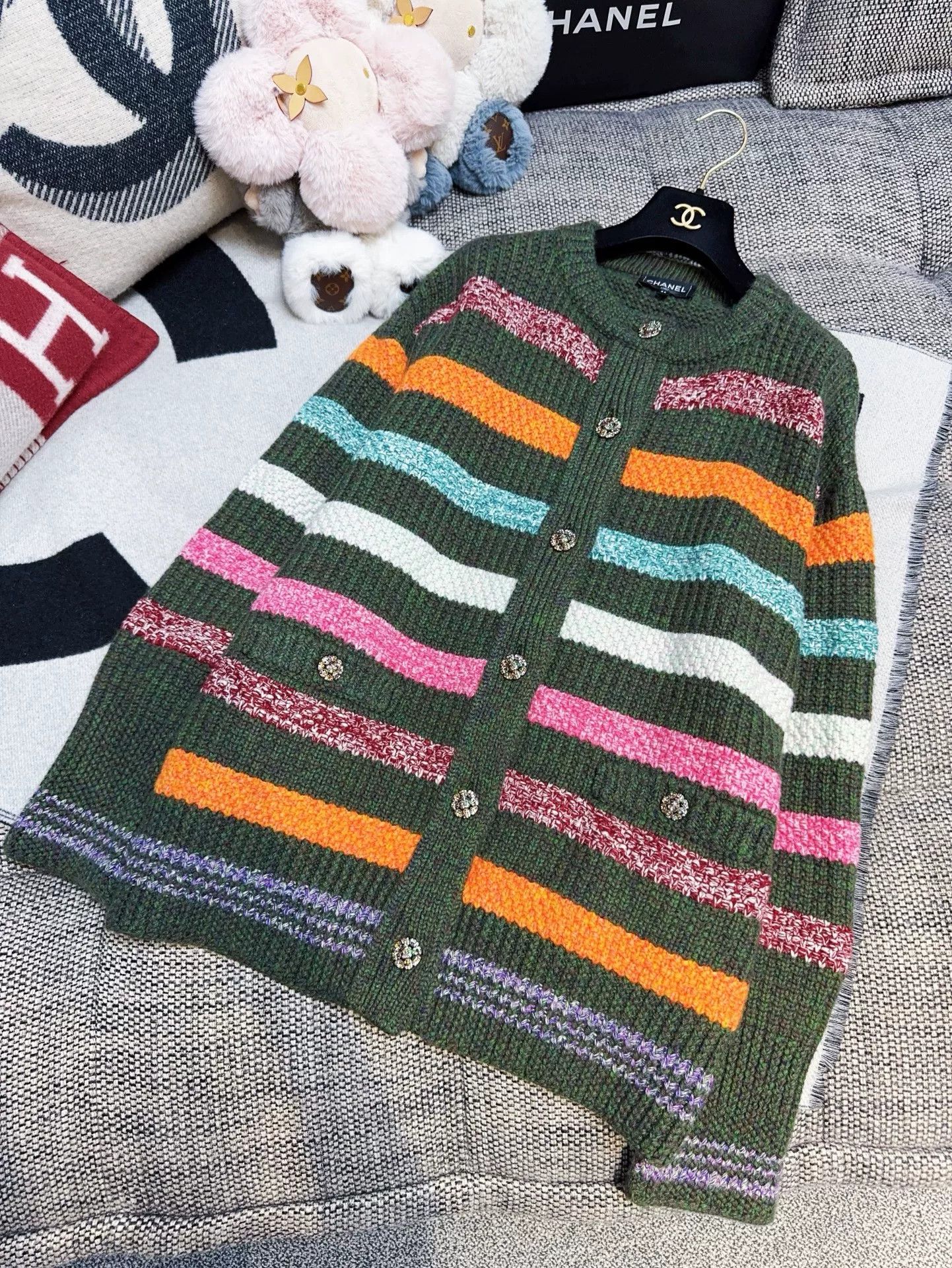 Chanel chanel 22k colorful knit cardigan coat Size US M / EU 48-50 / 2 - 7 Thumbnail