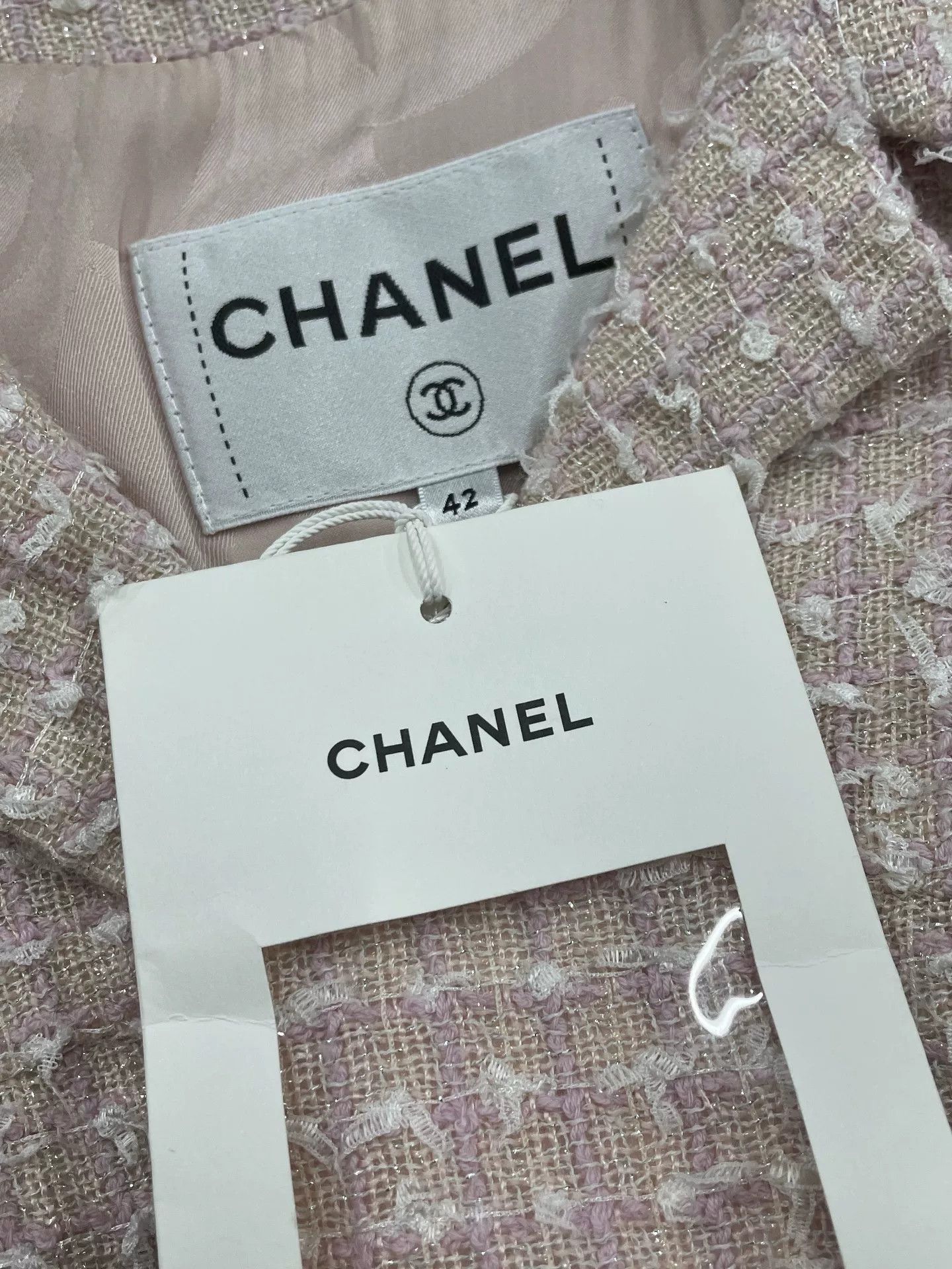 Chanel Chanel Pink Collared Short Sleeve Jacket Size US XL / EU 56 / 4 - 4 Thumbnail