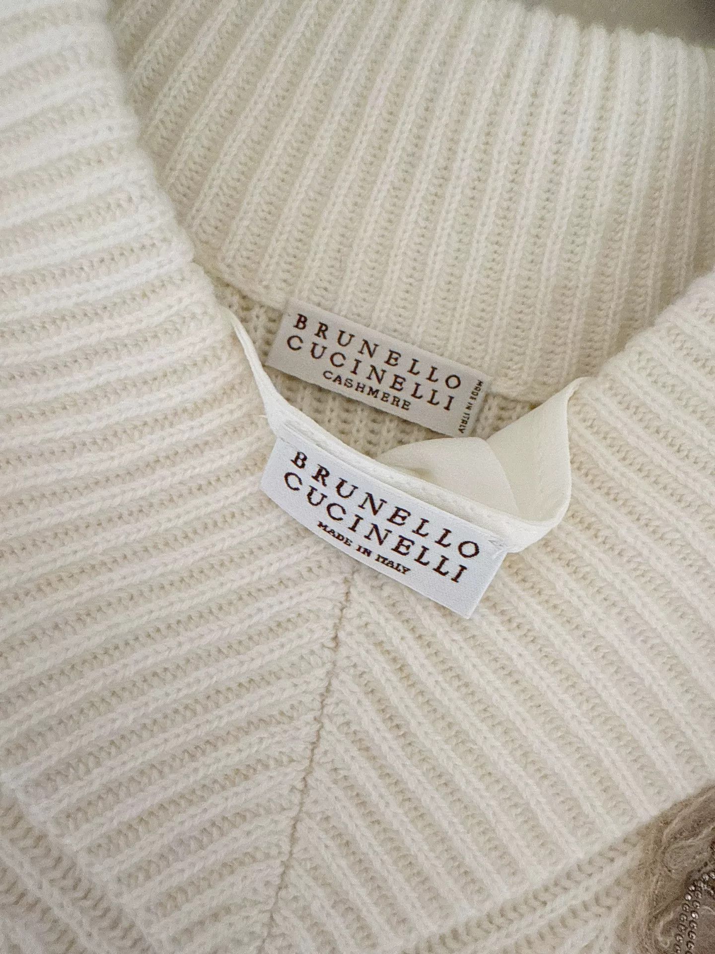 Brunello Cucinelli Brunello Cucinelli Beaded Flower Cashmere Dress Size US XXS / EU 40 - 7 Thumbnail