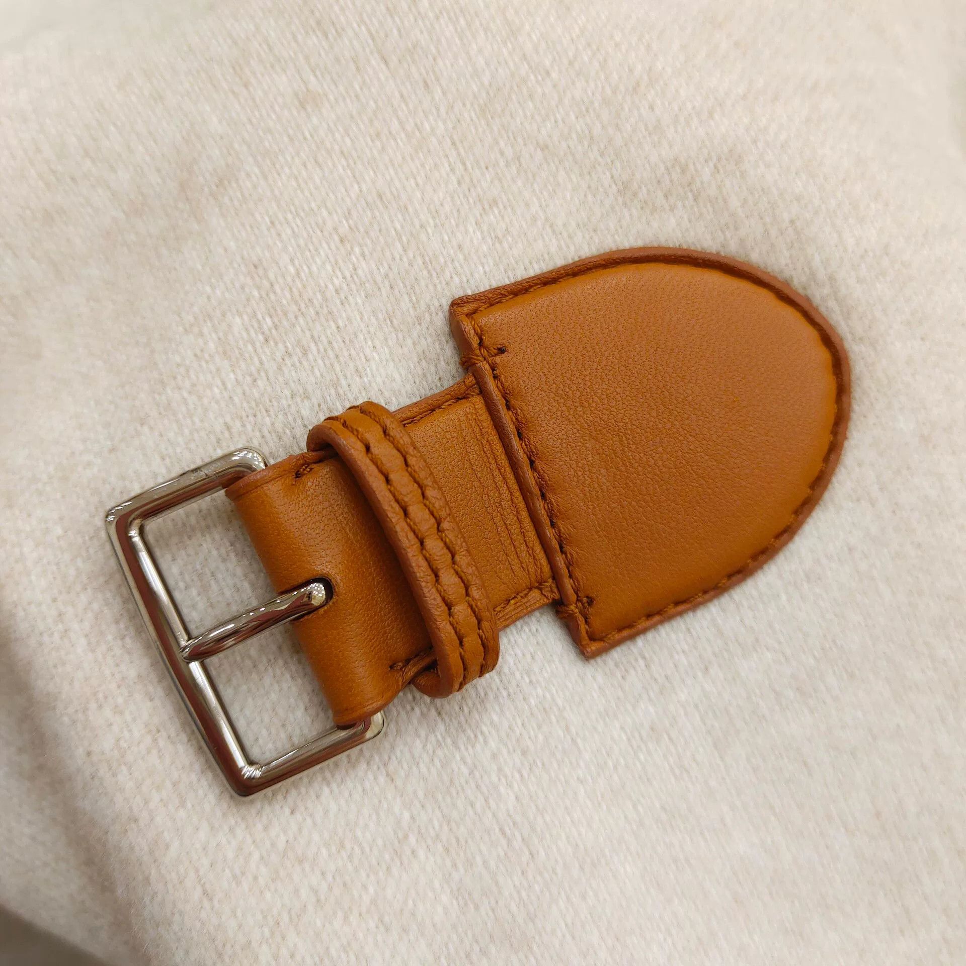 Hermes Hermes Beige Cashmere Buckle Coat Size US XS / EU 42 / 0 - 3 Thumbnail