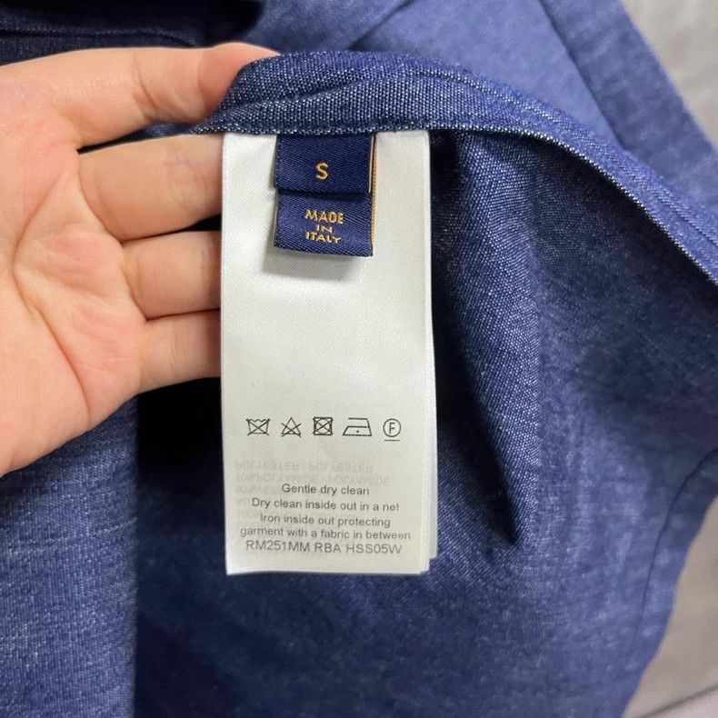 Louis Vuitton Louis Vuitton Blue Denim Logo Shirt Size US S / EU 44-46 / 1 - 3 Thumbnail