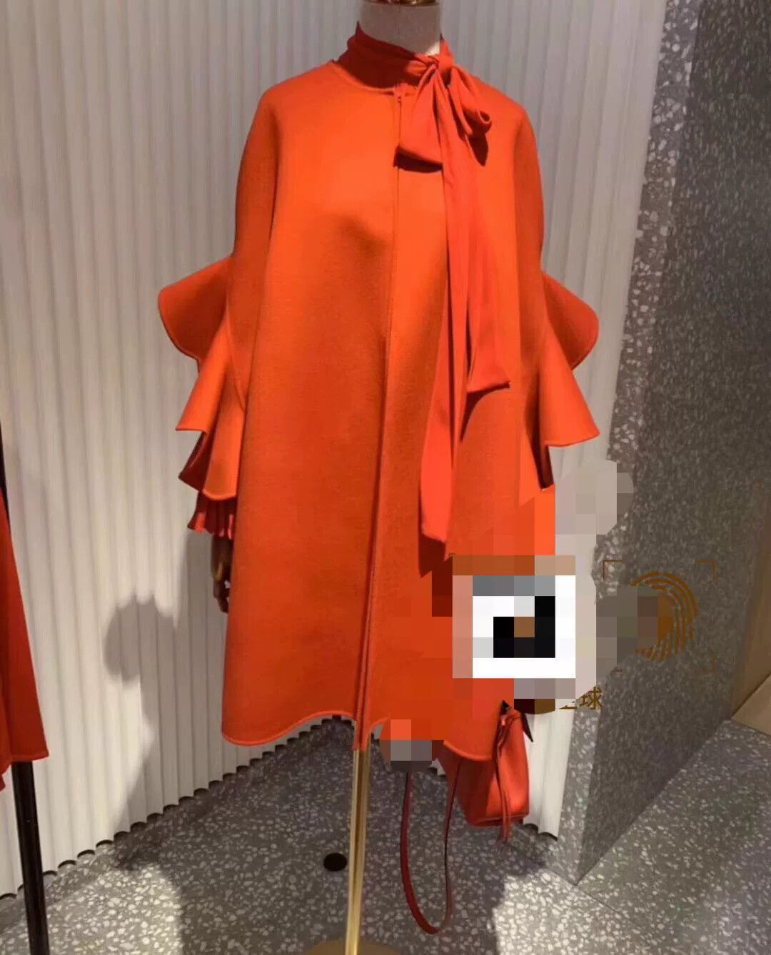 Valentino Valentino Red Black Coat Cape Size US XS / EU 42 / 0 - 2 Thumbnail