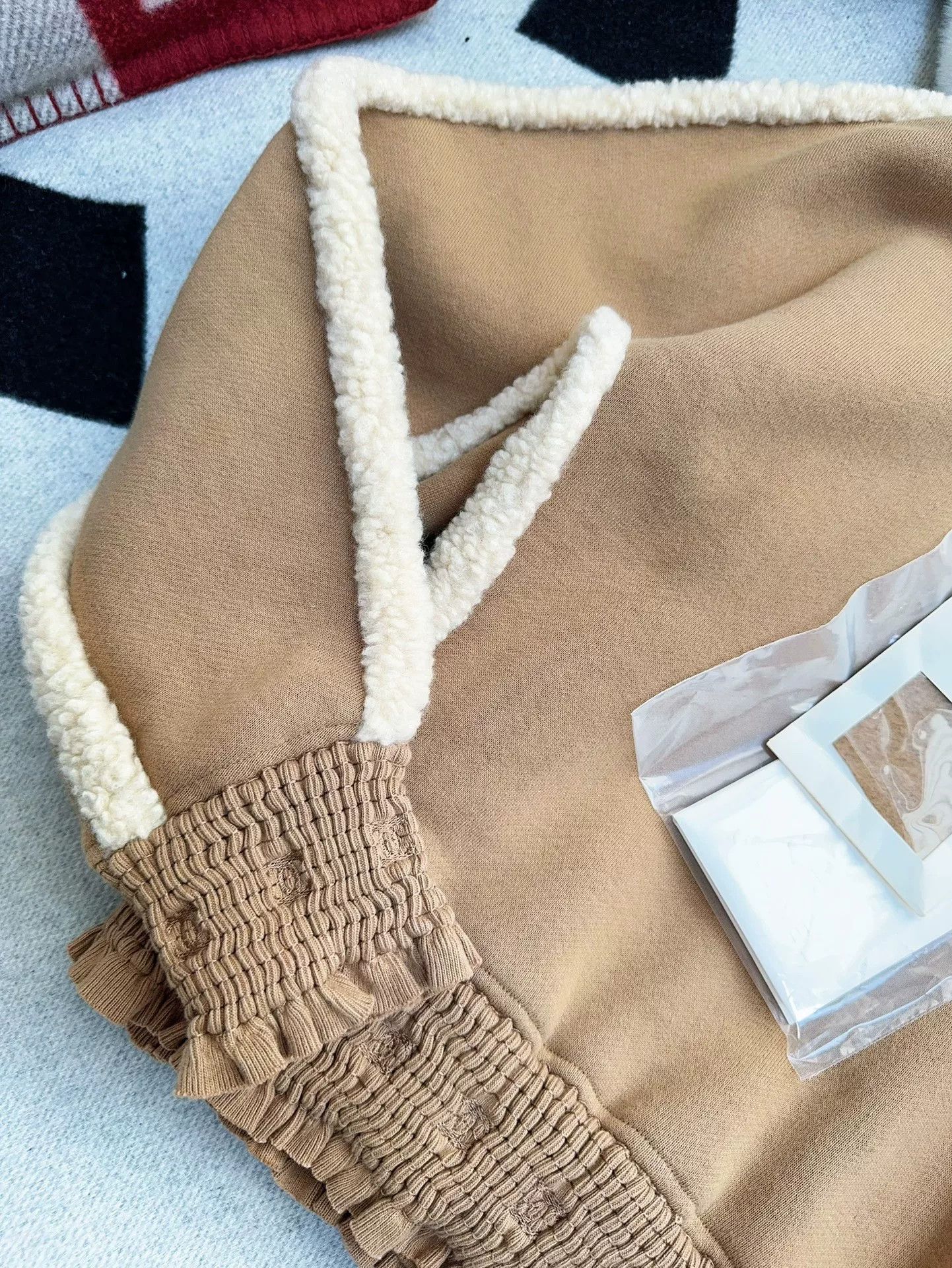 Chanel Chanel Brown Teddy Crewneck Logo Sweatshirt Size US M / EU 48-50 / 2 - 3 Thumbnail