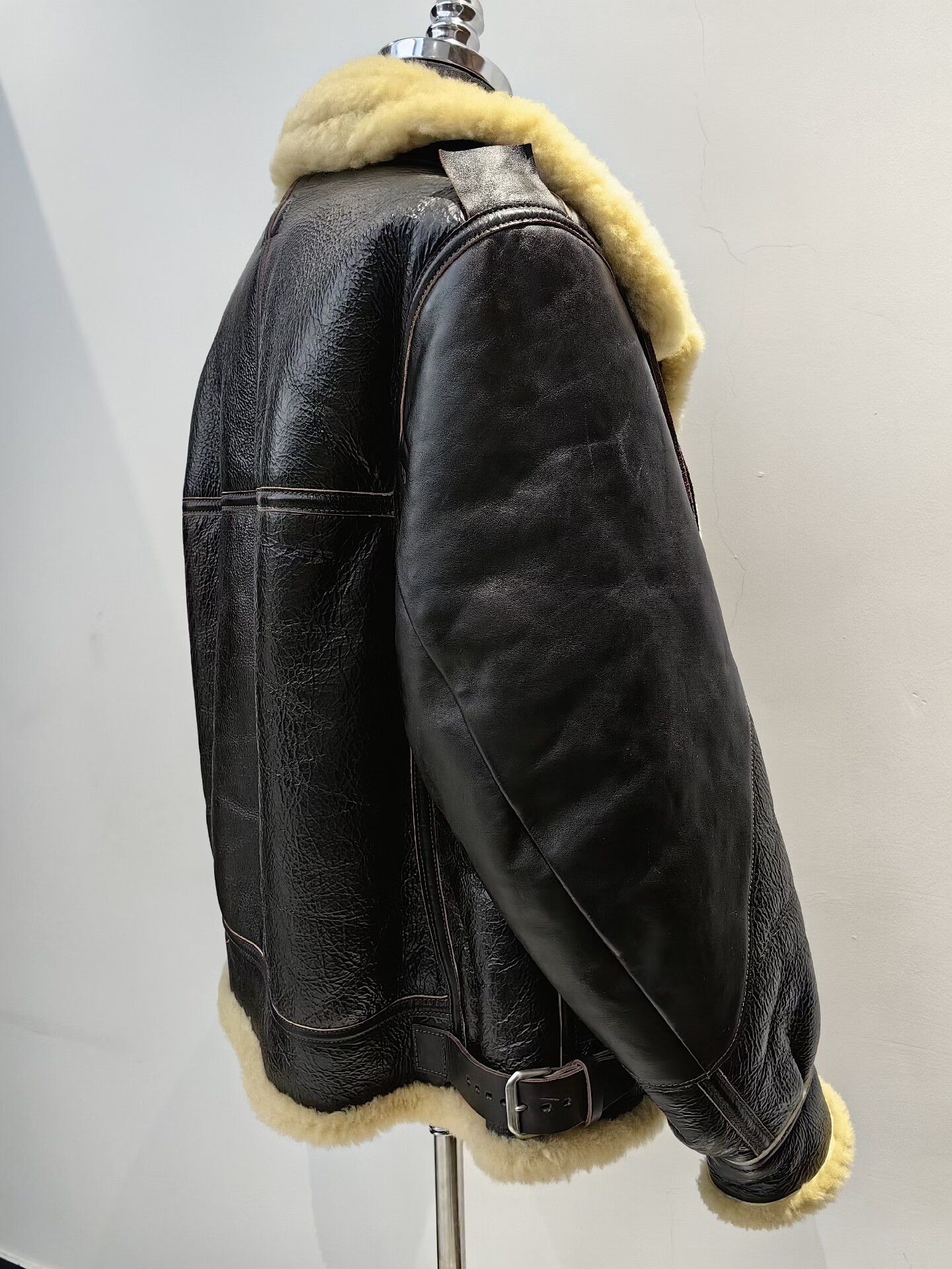 The Real McCoy's The REAL McCOY'S B3 Shearling Flight Jacket Size US L / EU 52-54 / 3 - 7 Thumbnail