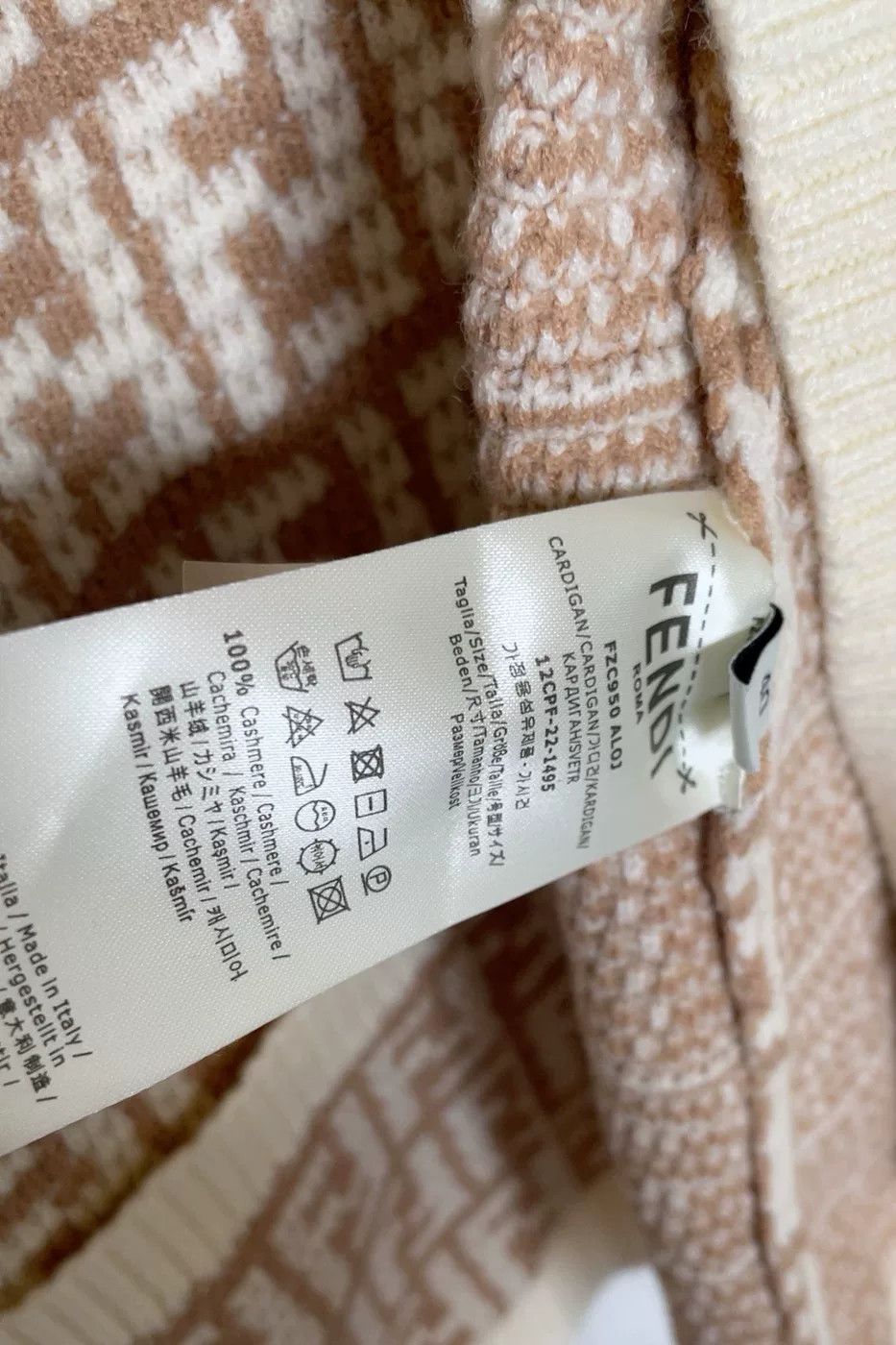 Fendi Fendi Classic Pattern Cashmere Cardigan Size US L / EU 52-54 / 3 - 5 Thumbnail