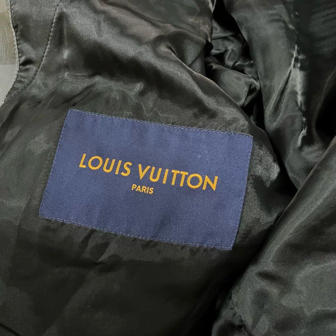 Louis Vuitton Louis Vuitton Checkered Leather Jacket Size US L / EU 52-54 / 3 - 3 Thumbnail