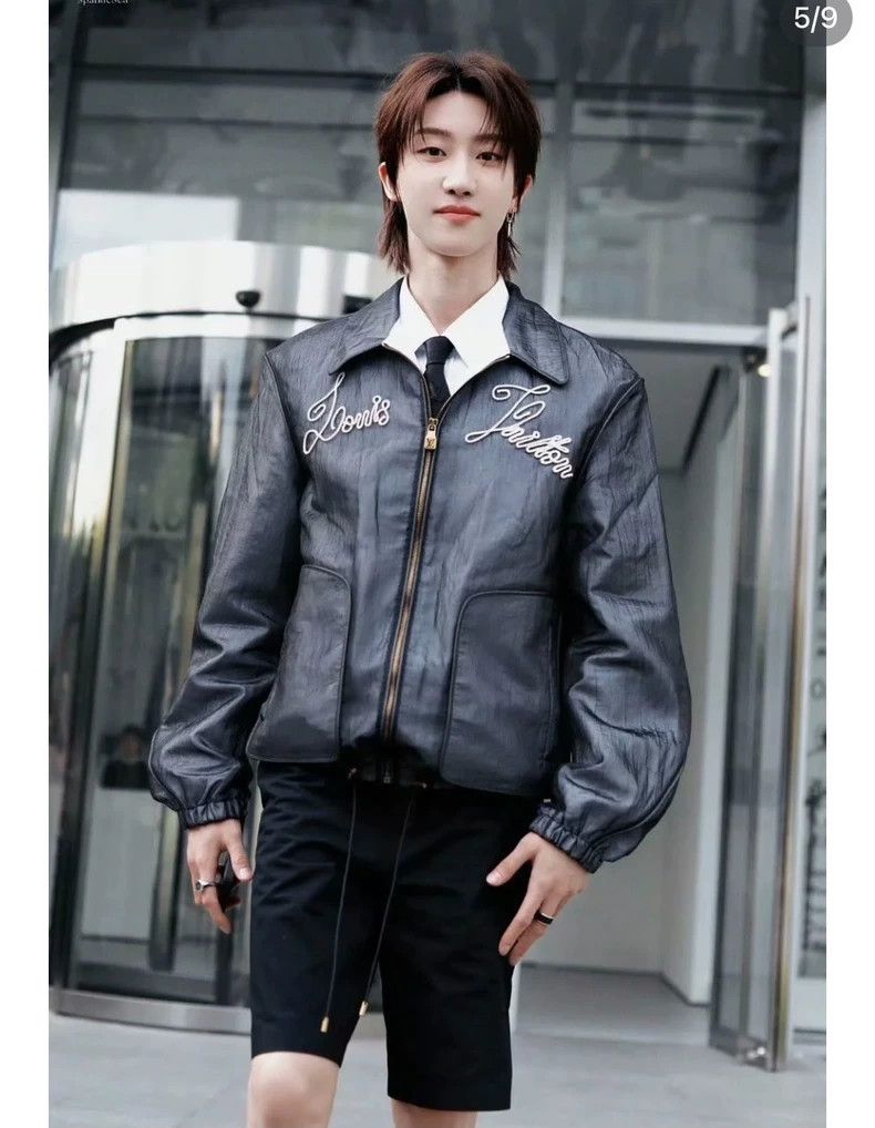 Louis Vuitton LV 2024 Embroidered Logo Gray Jacket Size US XL / EU 56 / 4 - 6 Thumbnail