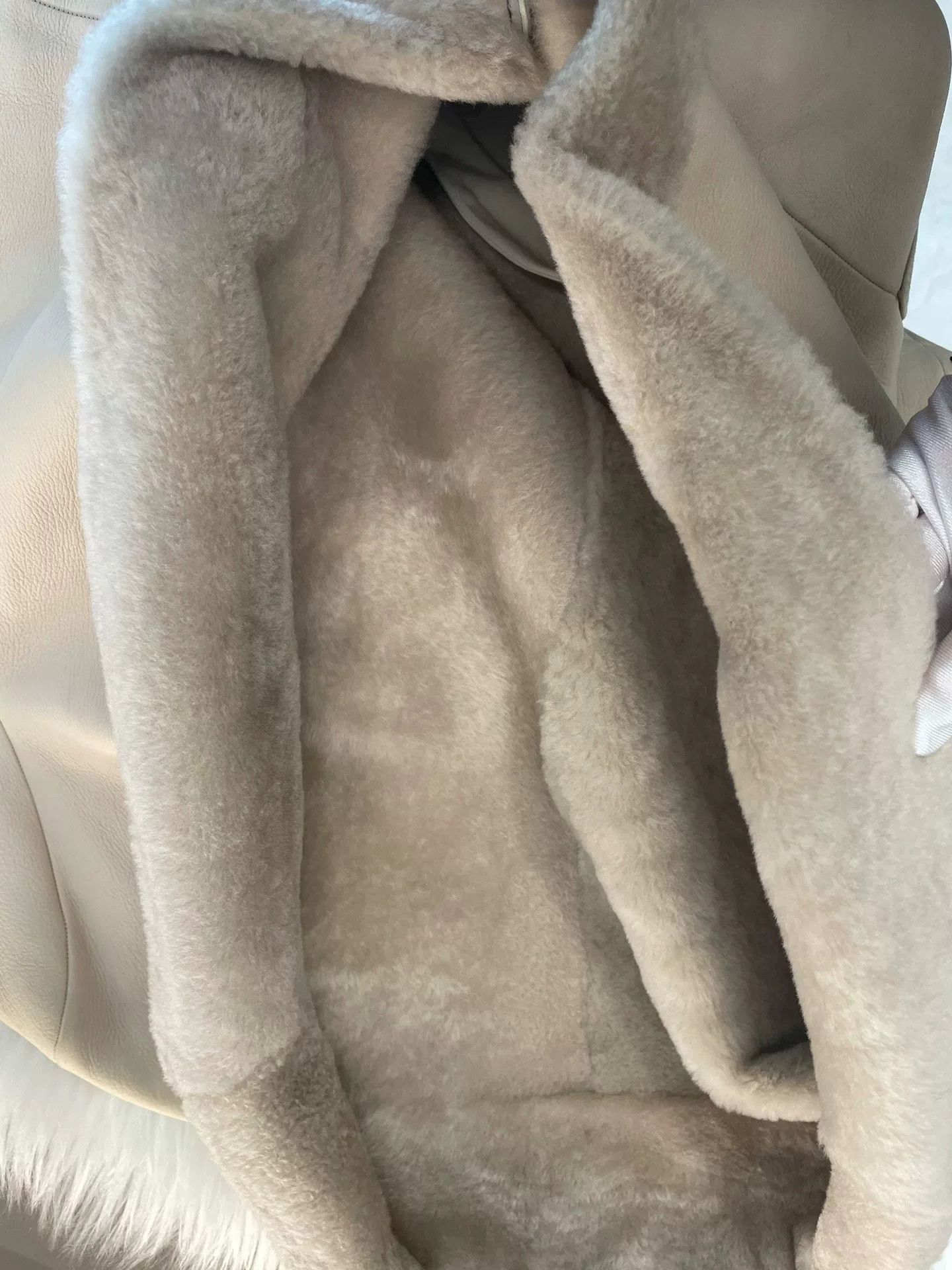 Brunello Cucinelli Brunello Cucinelli Beige Shearling Coat Size US XL / EU 56 / 4 - 6 Thumbnail