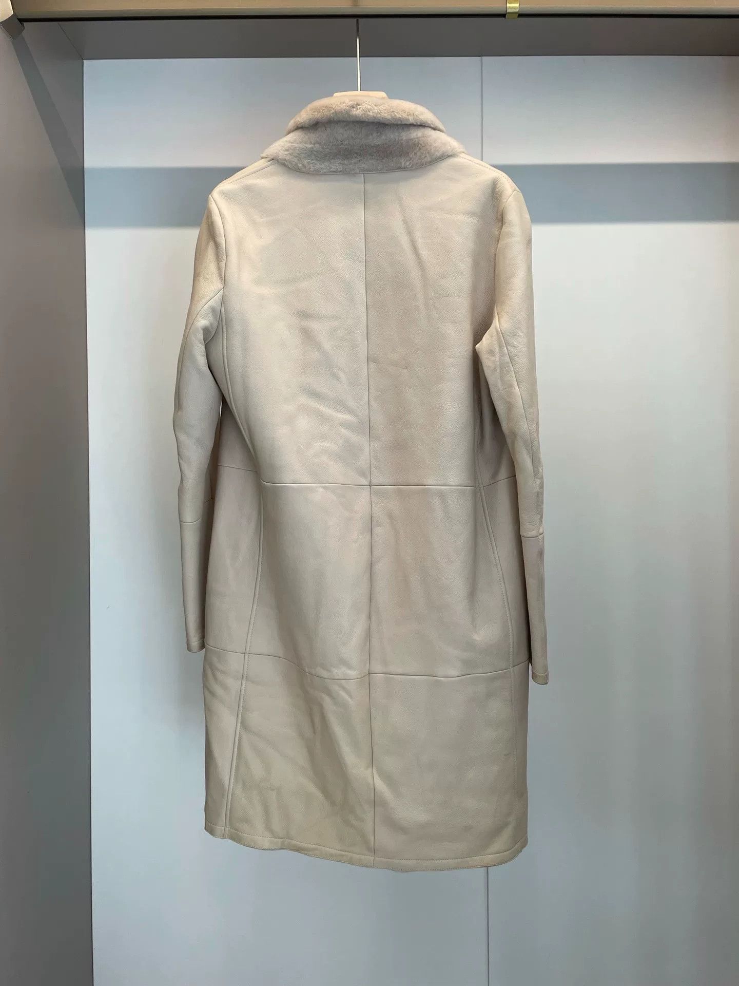 Brunello Cucinelli Brunello Cucinelli Beige Shearling Coat Size US XL / EU 56 / 4 - 2 Thumbnail