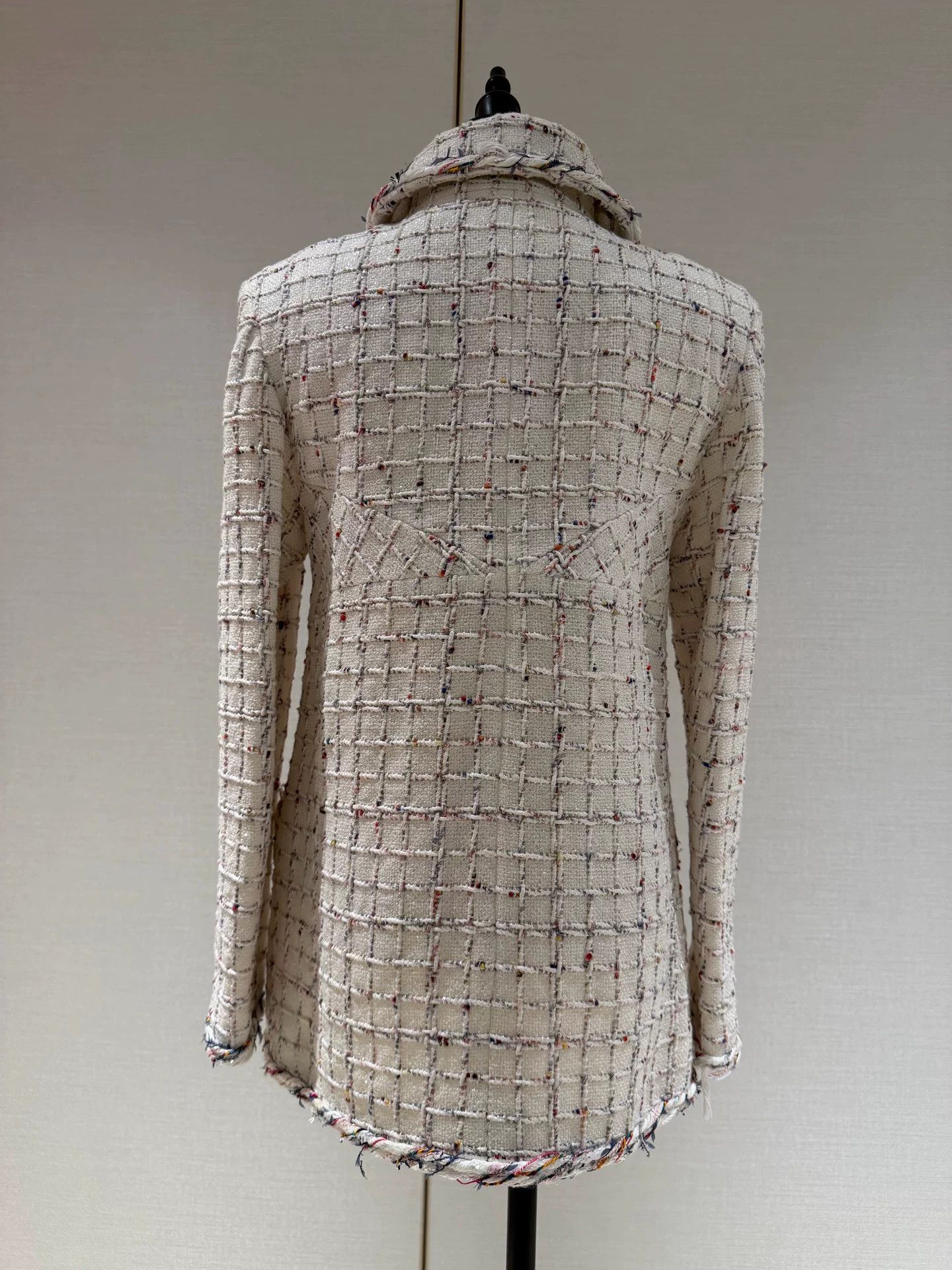Chanel Chanel Waterfall Series Pearl White Coat Size US M / EU 48-50 / 2 - 2 Thumbnail