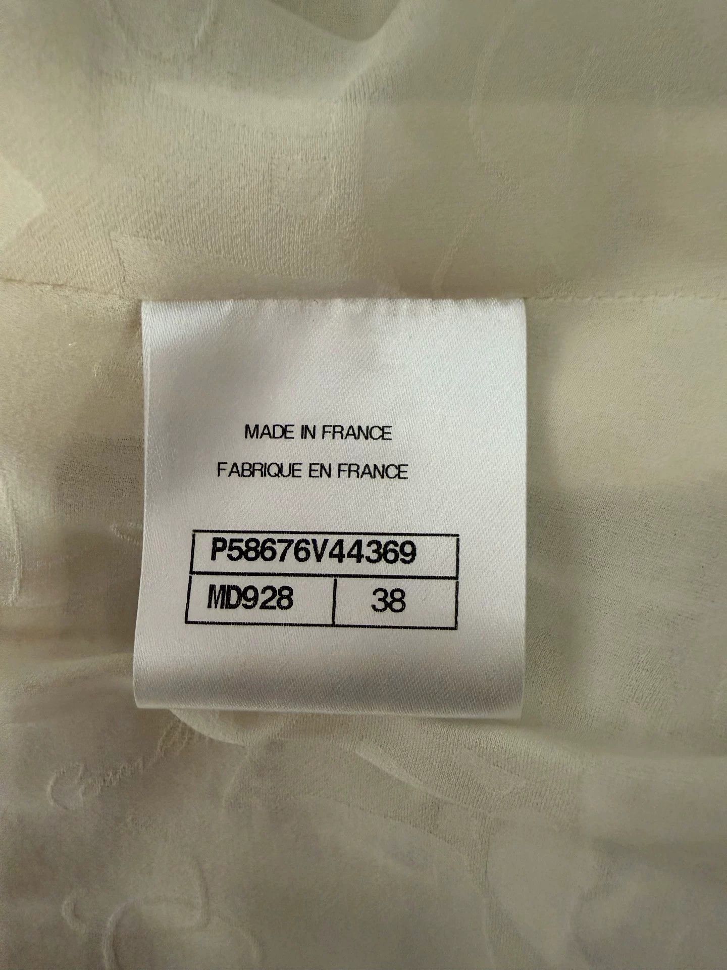 Chanel Chanel Waterfall Series Pearl White Coat Size US M / EU 48-50 / 2 - 5 Thumbnail