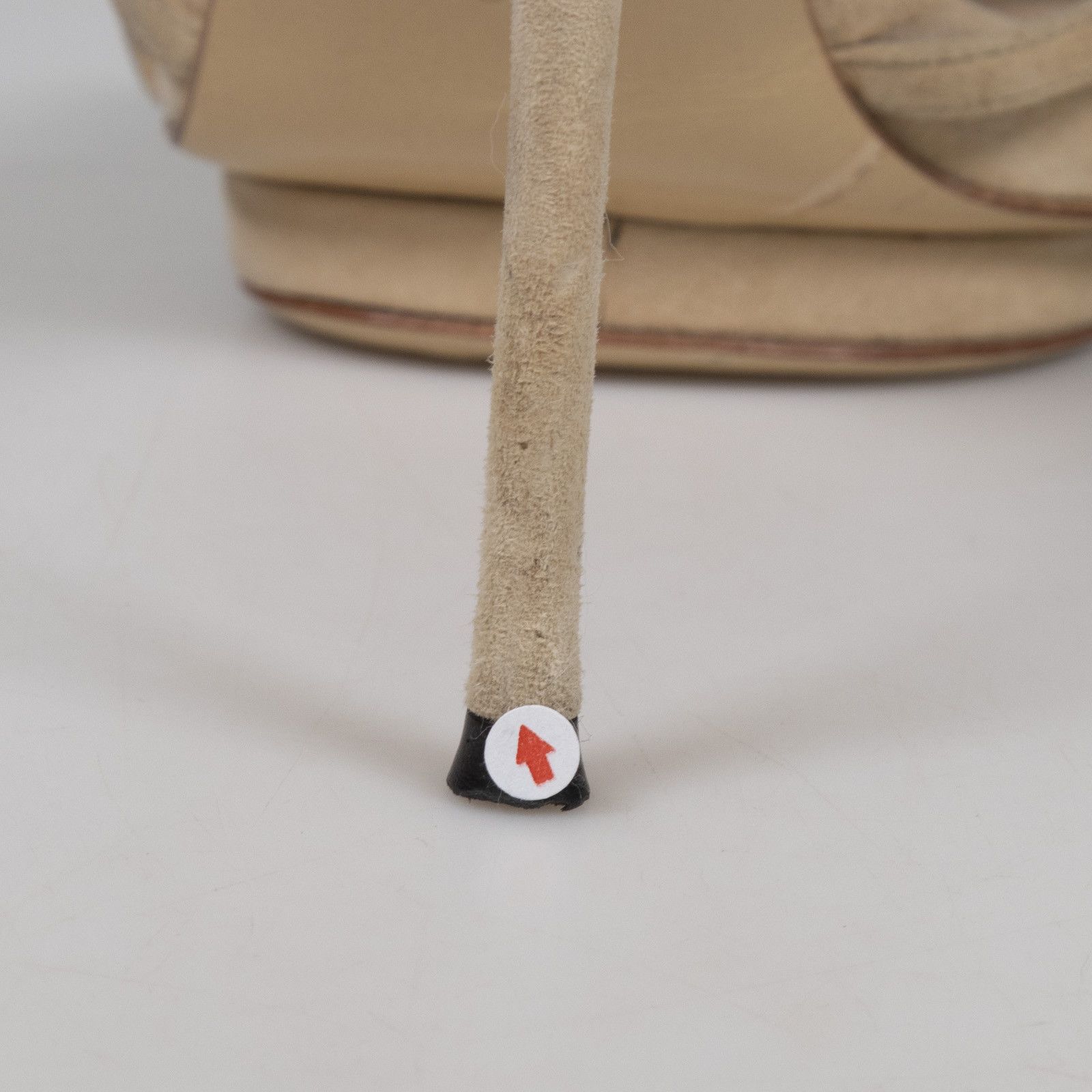 Gucci Beige Suede Gemstone Accent Sandals Size US 9.5 / IT 39.5 - 16 Thumbnail