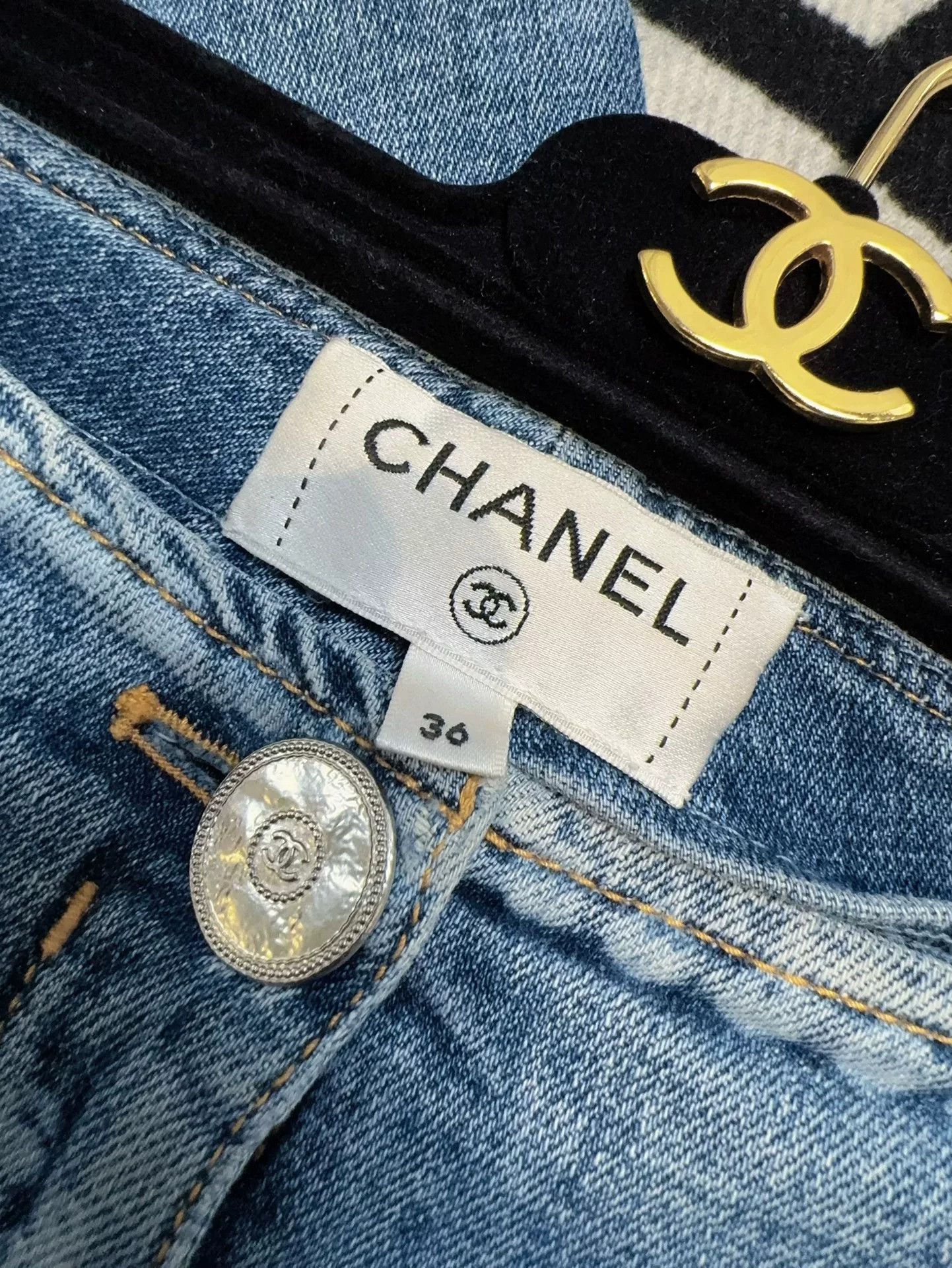 Chanel blue pearl print skinny jeans Size US 36 / EU 52 - 5 Thumbnail