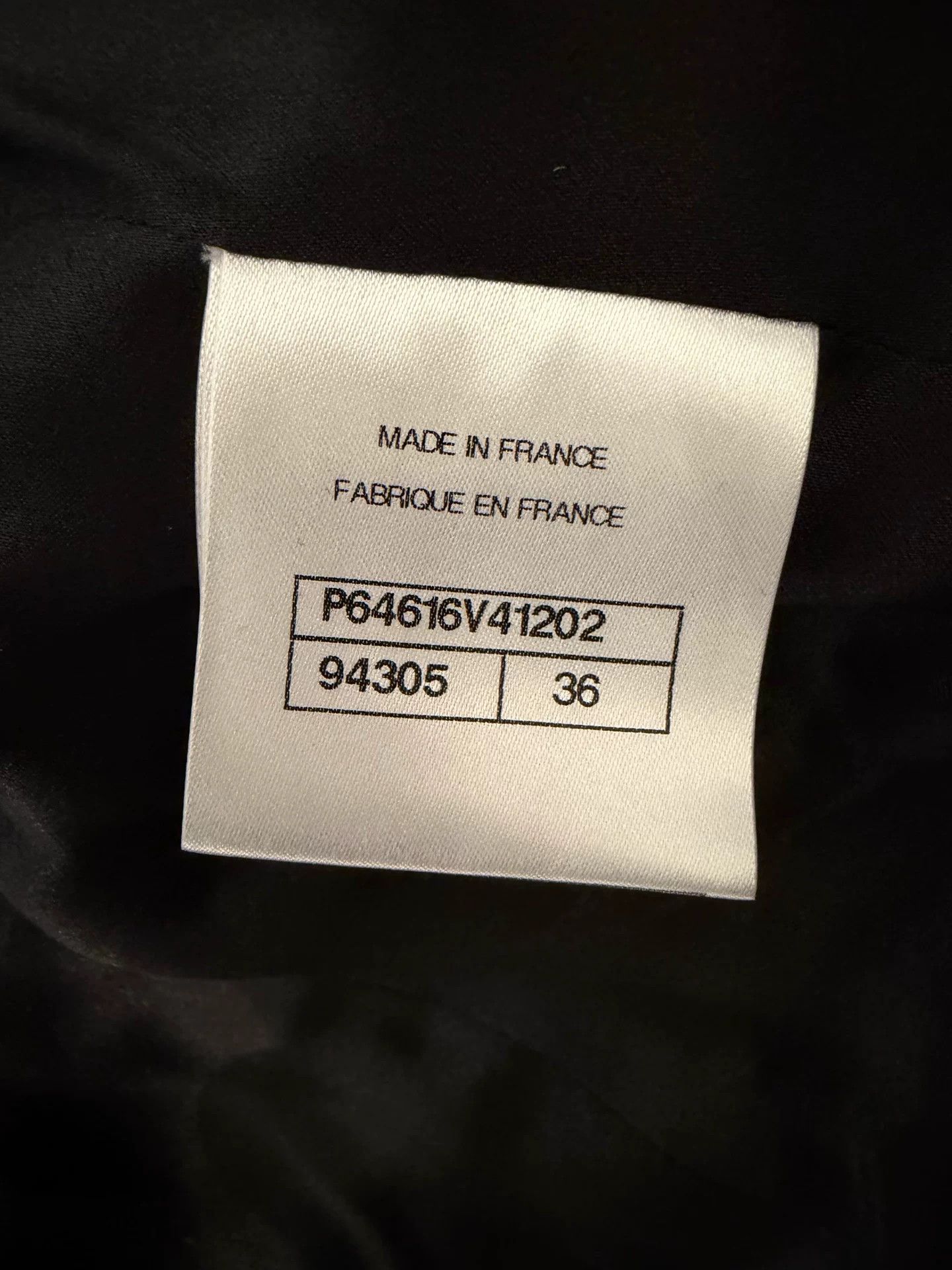 Chanel Chanel 20A Short Jacket Black Gold Size US S / EU 44-46 / 1 - 3 Thumbnail