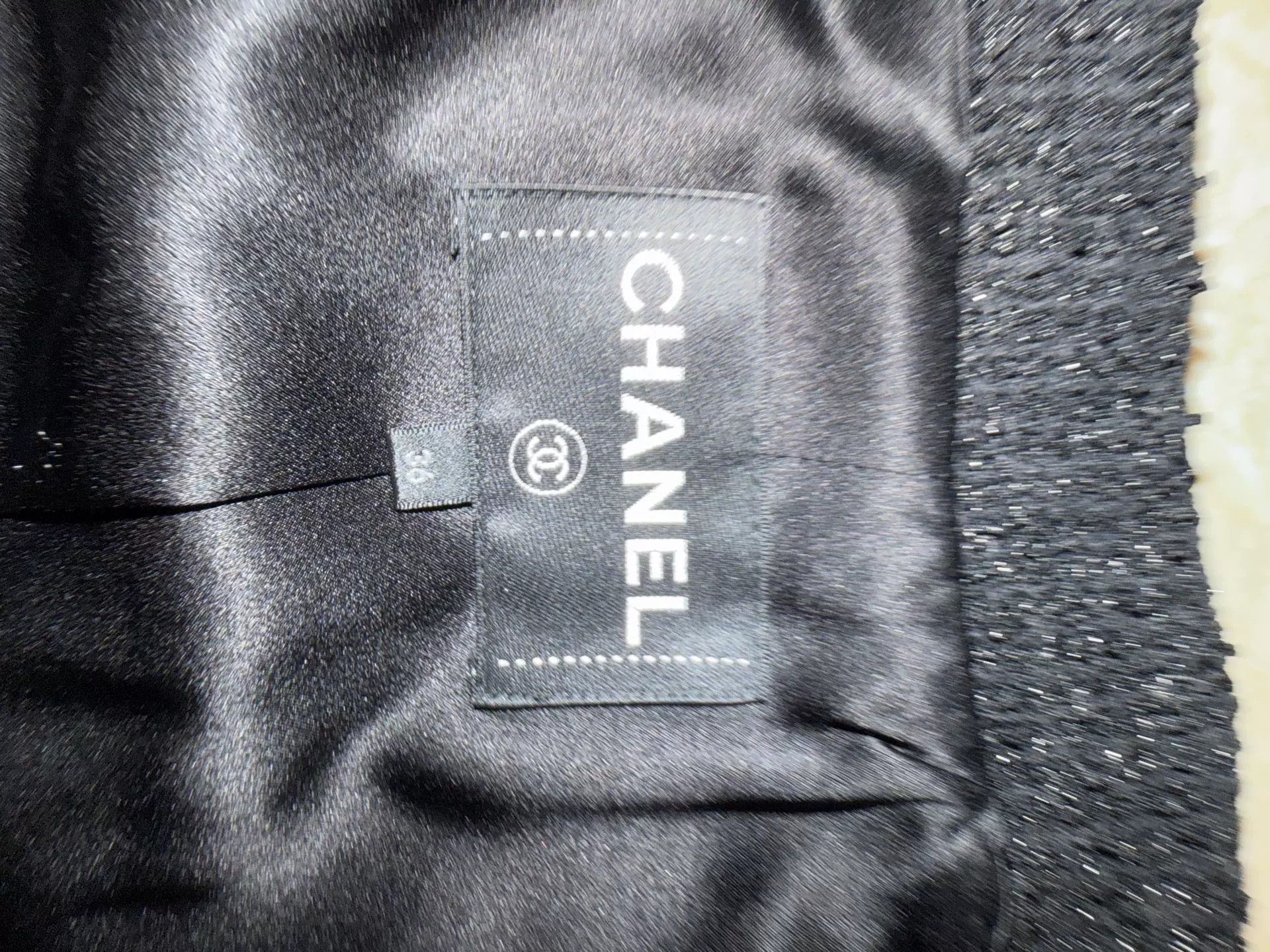 Chanel Chanel 19K Black Tweed Coat Size US S / EU 44-46 / 1 - 3 Thumbnail