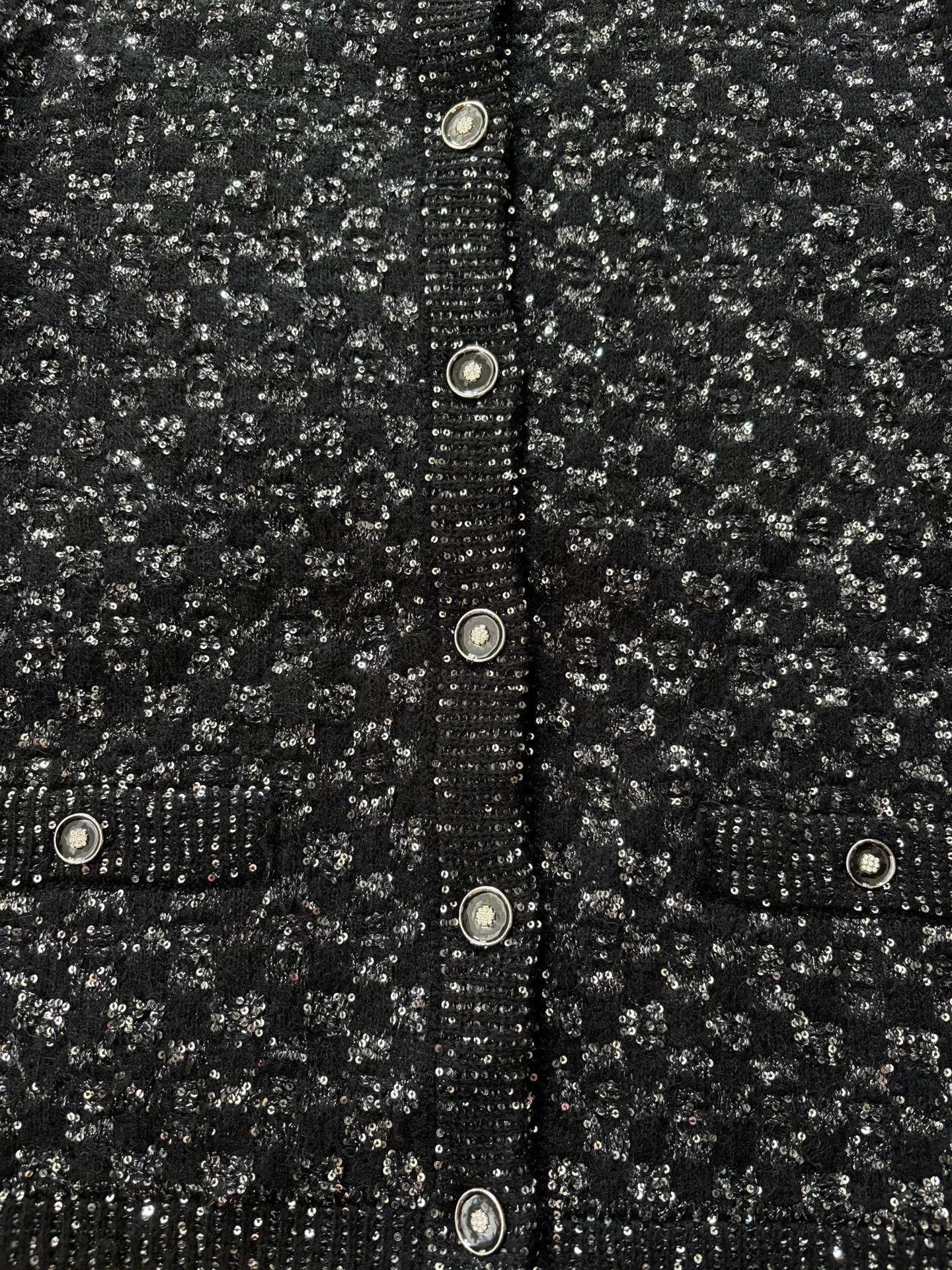 Chanel Chanel Black White Sequin Knit Cardigan Size US M / EU 48-50 / 2 - 3 Thumbnail