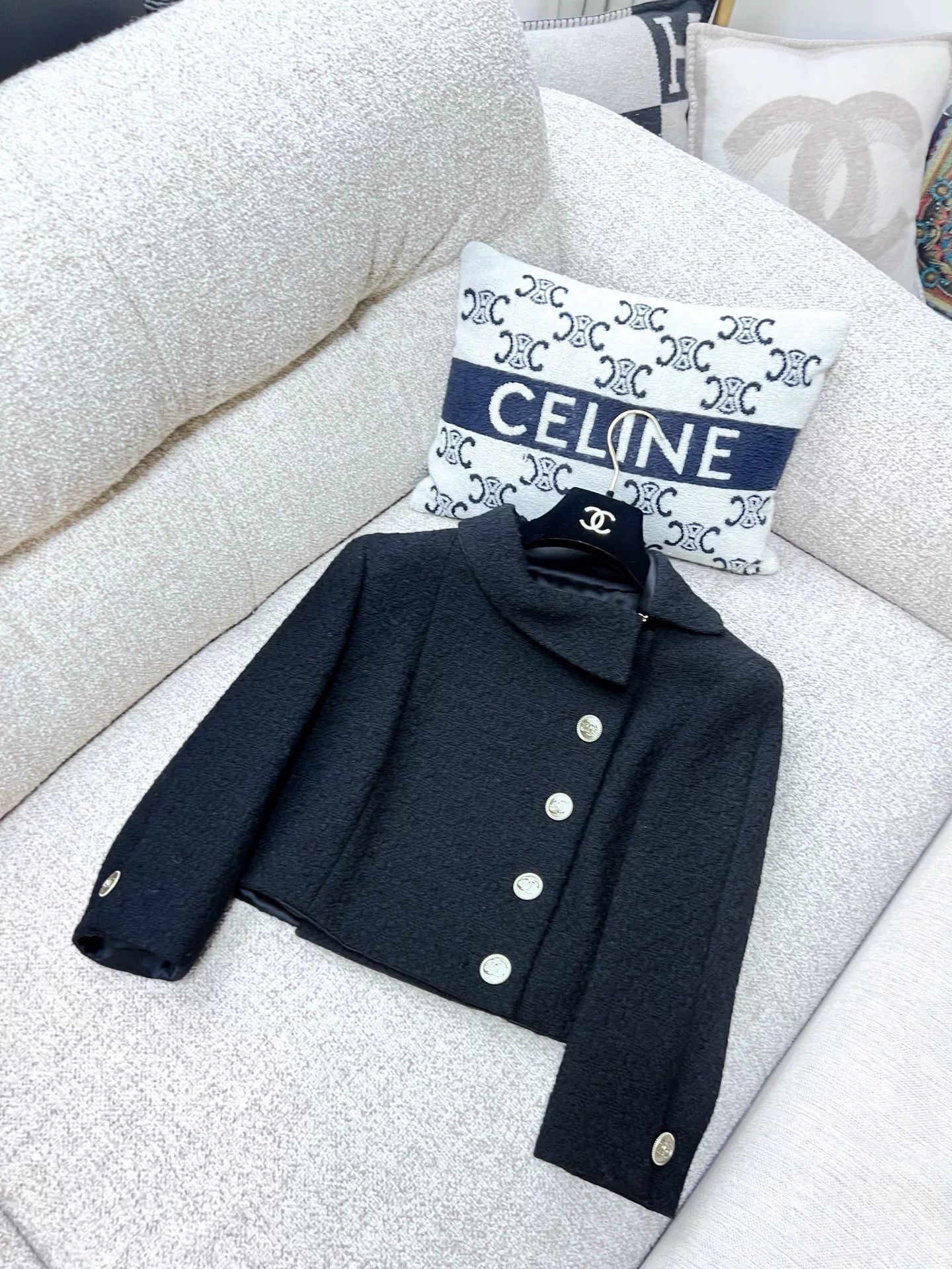 Chanel Chanel 20A Black Gold Short Jacket Size US S / EU 44-46 / 1 - 2 Thumbnail