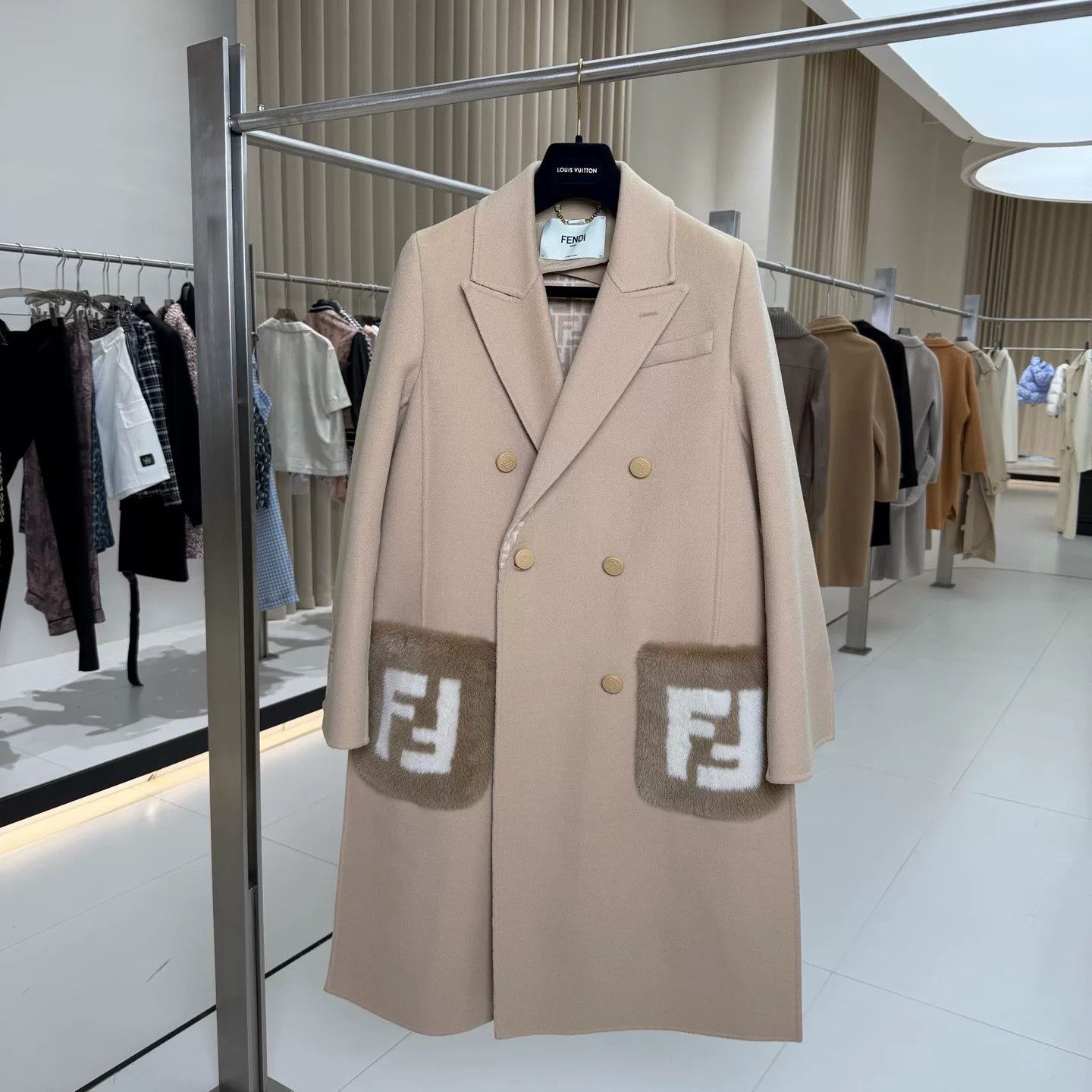 Fendi Fendi Mink Wool Coat with Pockets Size US S / EU 44-46 / 1 - 2 Thumbnail