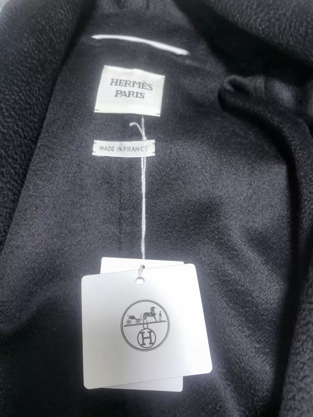 Hermes Hermes Black Cashmere Cloak with Belt Size US XS / EU 42 / 0 - 3 Thumbnail