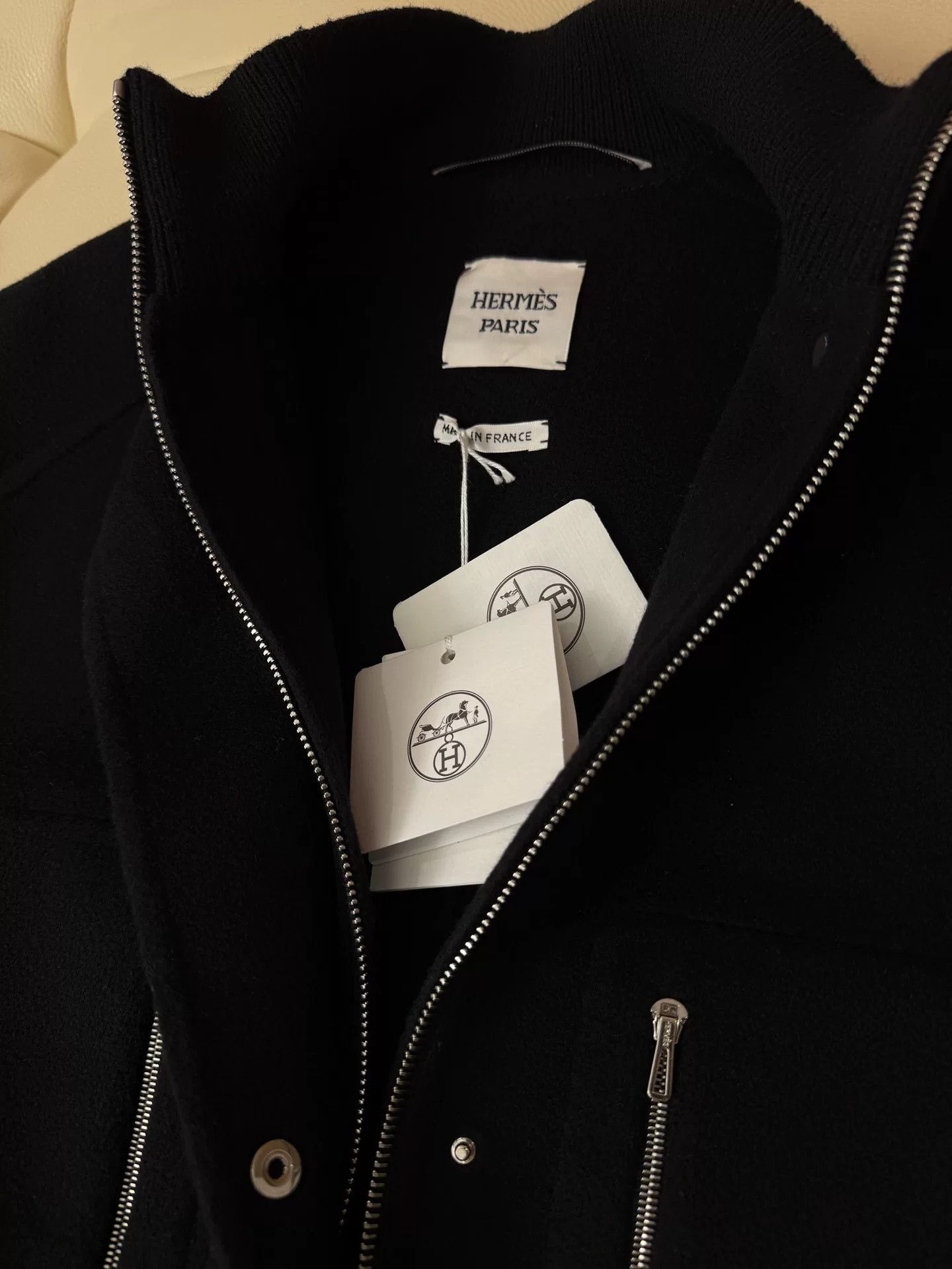 Hermes Hermes Women's Cashmere Vest Jacket Size US M / EU 48-50 / 2 - 4 Thumbnail