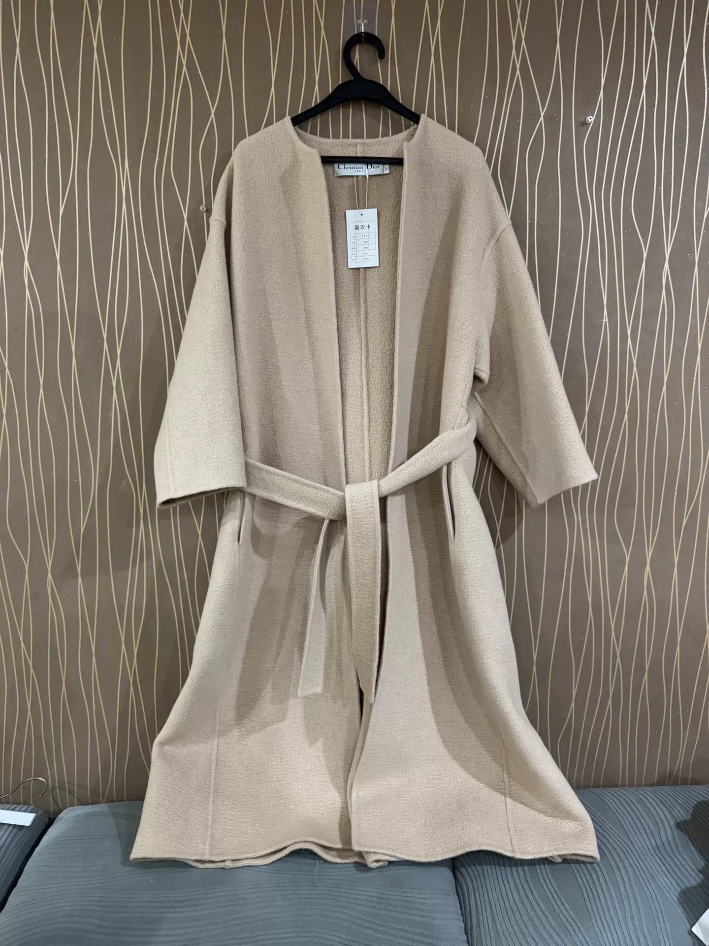 Dior beige water ripple coat by Dior Size US XS / EU 42 / 0 - 3 Thumbnail