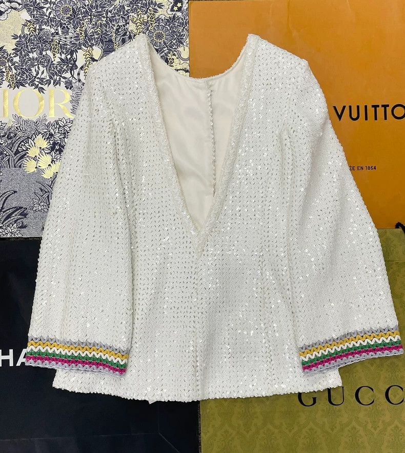 Chanel Chanel 22S White Sequin Back V Jacket Size US M / EU 48-50 / 2 - 3 Thumbnail