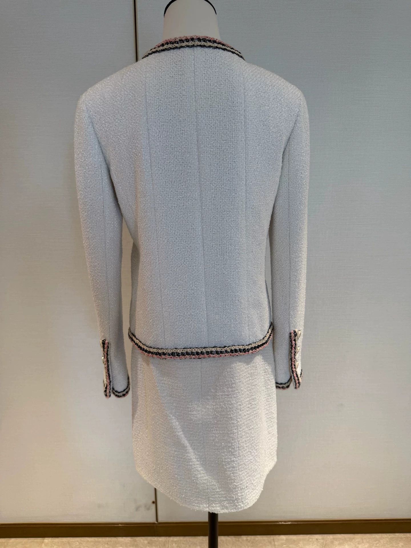 Chanel Chanel 20C Beaded Four-Pocket Jacket Size US S / EU 44-46 / 1 - 2 Thumbnail