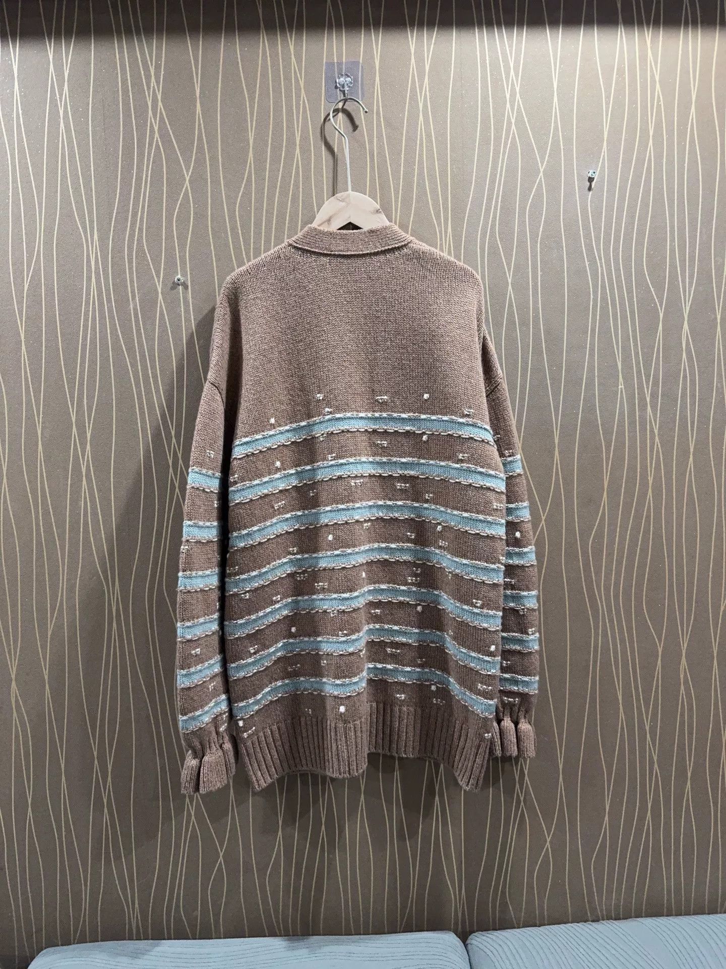 Chanel Chanel 24K Bud Sleeve Cardigan Size US S / EU 44-46 / 1 - 2 Thumbnail