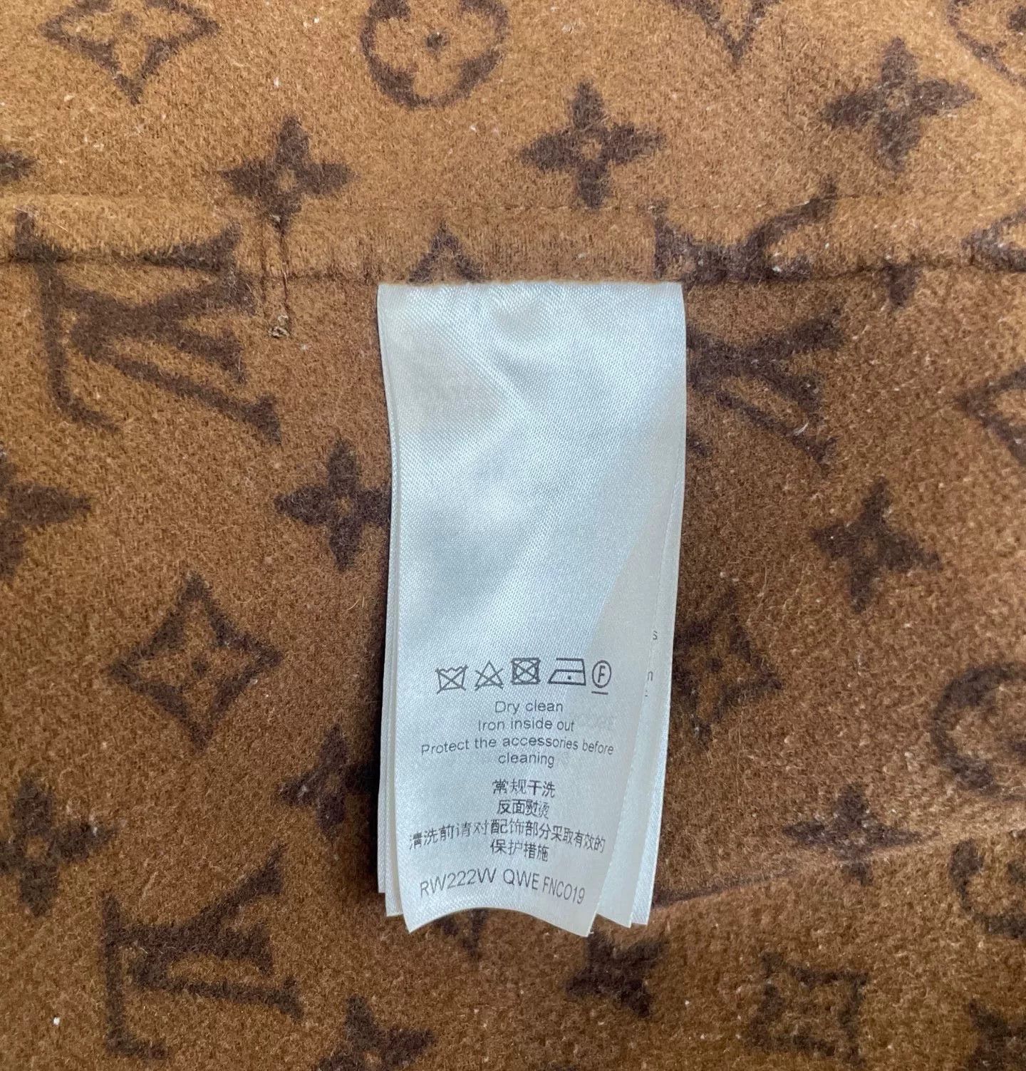 Louis Vuitton Louis Vuitton Brown Monogram Robe Coat Size US M / EU 48-50 / 2 - 6 Thumbnail