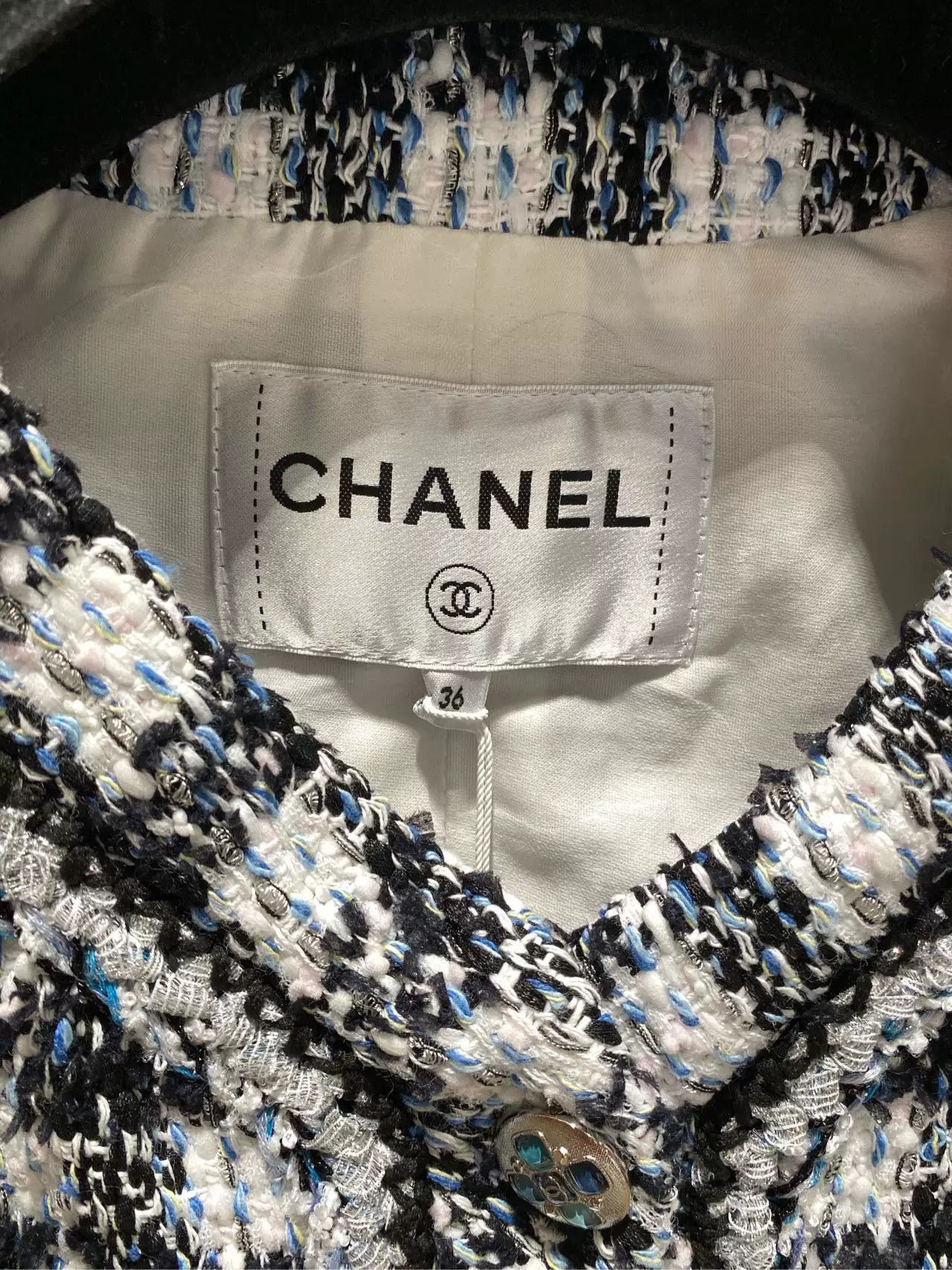 Chanel Chanel 23P Blue White Tweed Jacket Size US S / EU 44-46 / 1 - 2 Thumbnail