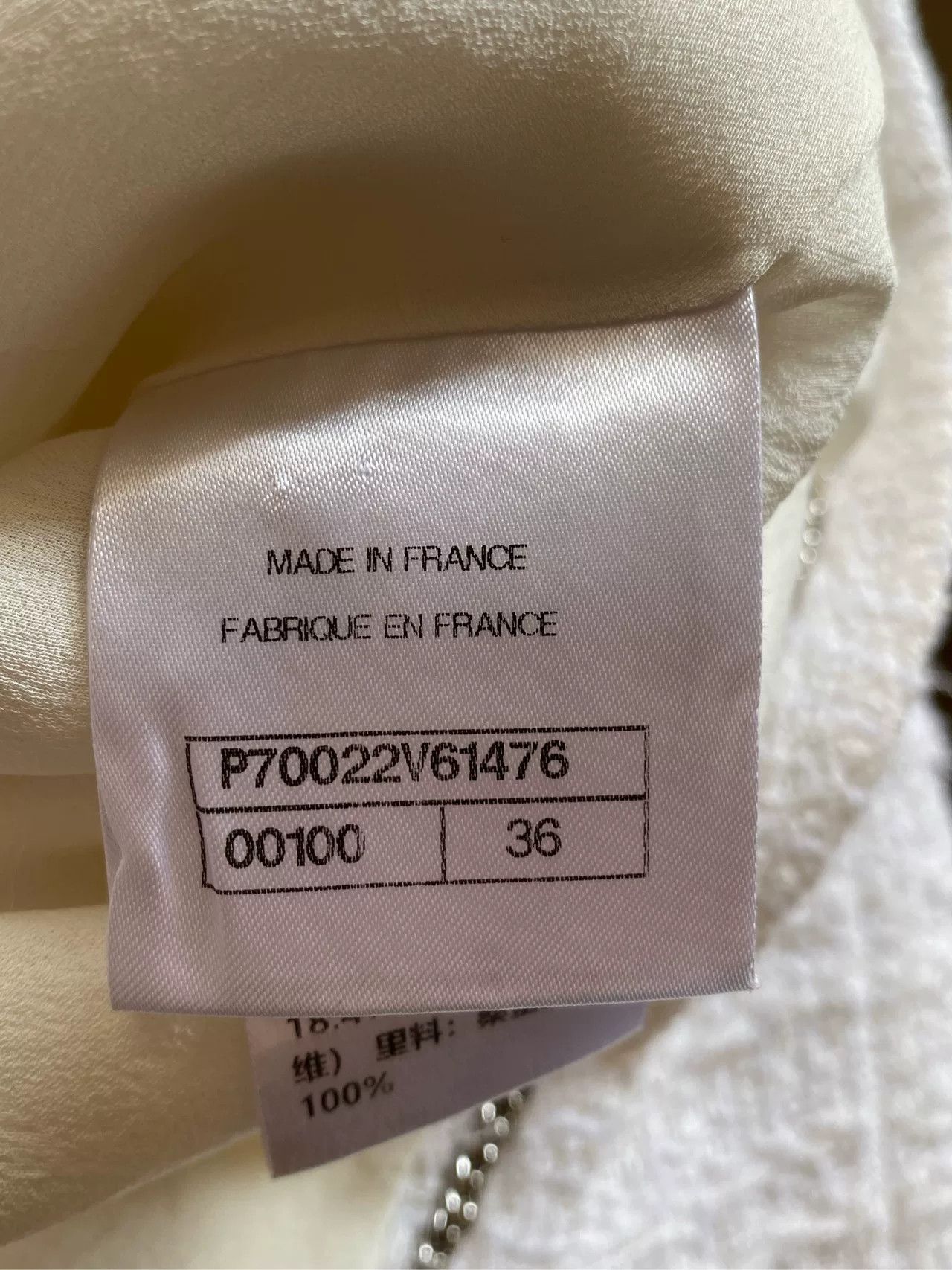 Chanel Chanel 21C White Bow Diamond Coat Size US S / EU 44-46 / 1 - 6 Thumbnail