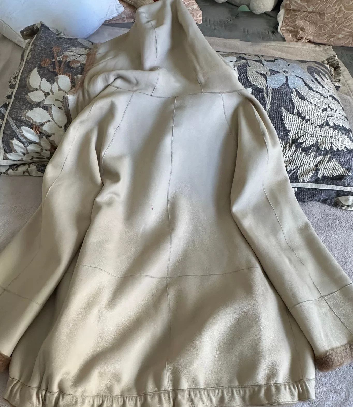Brunello Cucinelli reversible leather shearling coat by brunello cucinelli Size US L / EU 52-54 / 3 - 2 Thumbnail