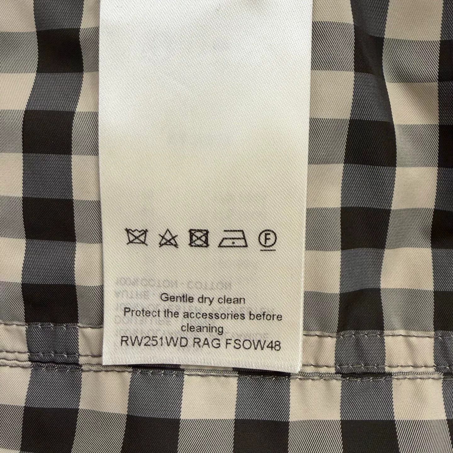 Louis Vuitton Louis Vuitton 25 Check Waistcoat Jacket 38 Size US M / EU 48-50 / 2 - 4 Thumbnail