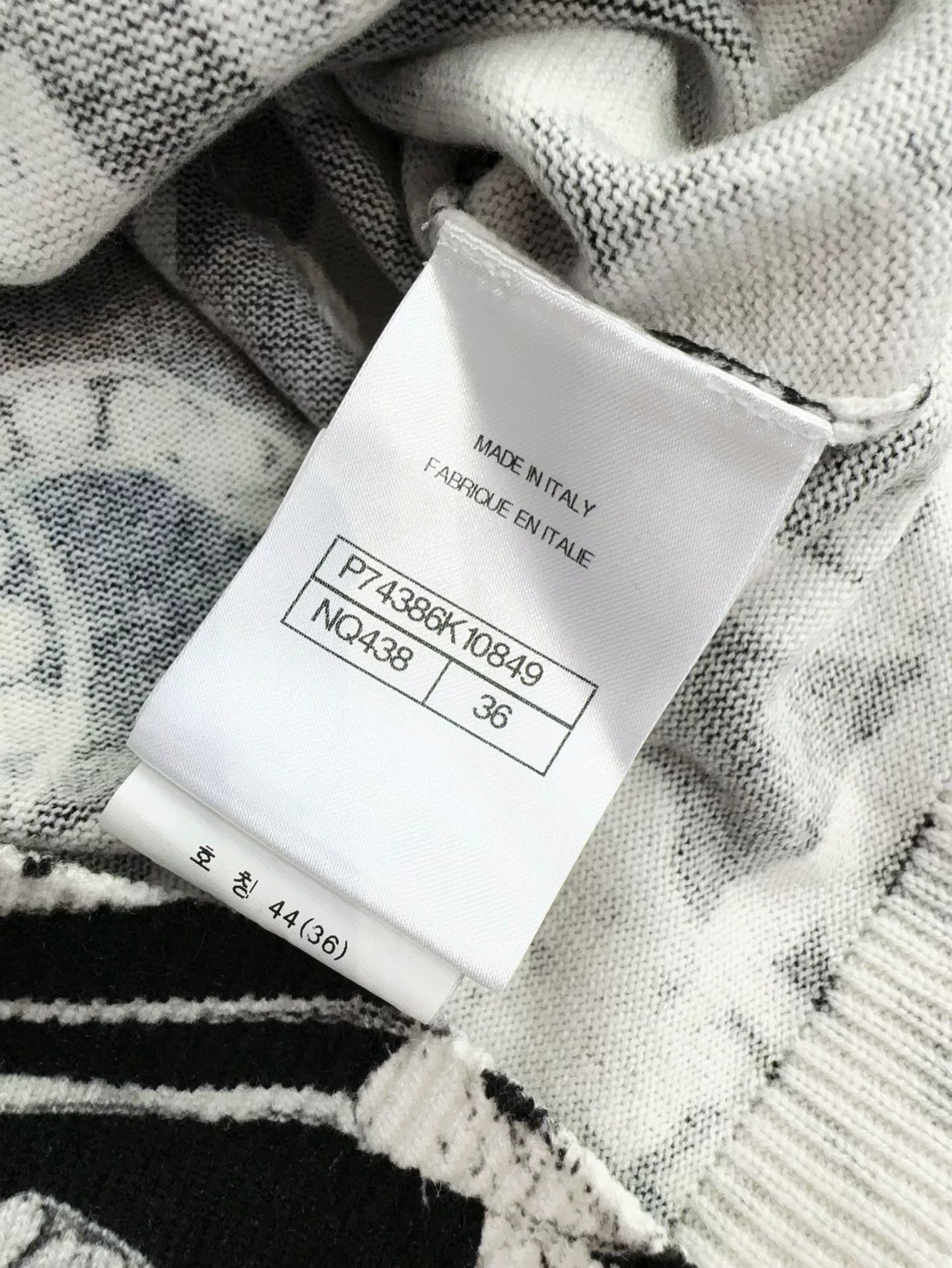 Chanel Chanel Coco Neige Black White Knit Cardigan Size US S / EU 44-46 / 1 - 6 Thumbnail