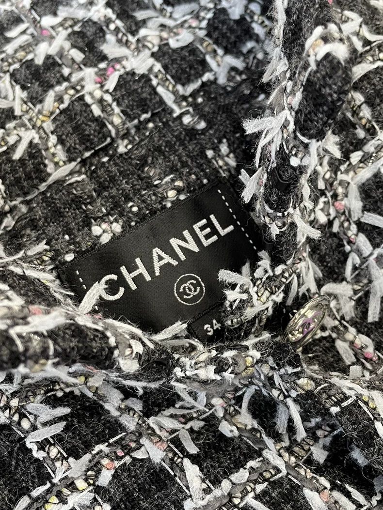 Chanel Chanel 23A Tweed Woven Jacket Size US XS / EU 42 / 0 - 4 Thumbnail