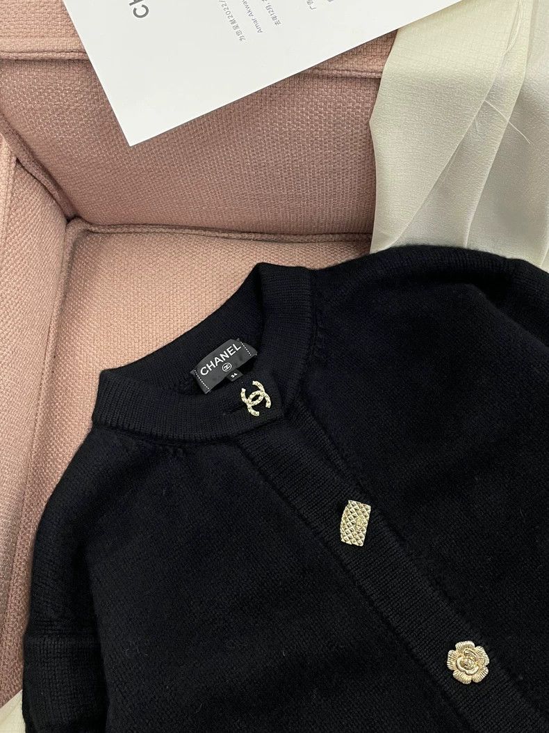 Chanel Chanel 22B Oversized Cashmere Cardigan Size US S / EU 44-46 / 1 - 3 Thumbnail