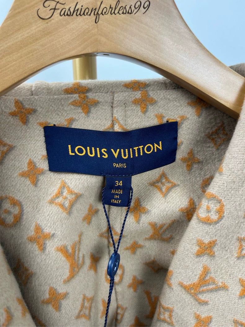 Louis Vuitton Louis Vuitton Monogram Hooded Wool Coat Size US S / EU 44-46 / 1 - 3 Thumbnail