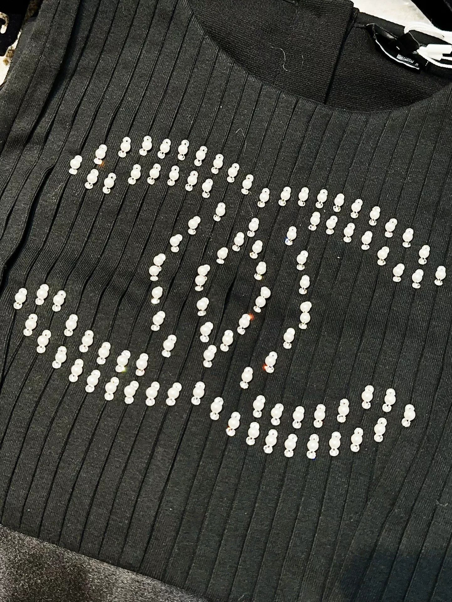 Chanel Chanel 22A Pearl CC Logo Sleeveless Top Size US M / EU 48-50 / 2 - 4 Thumbnail